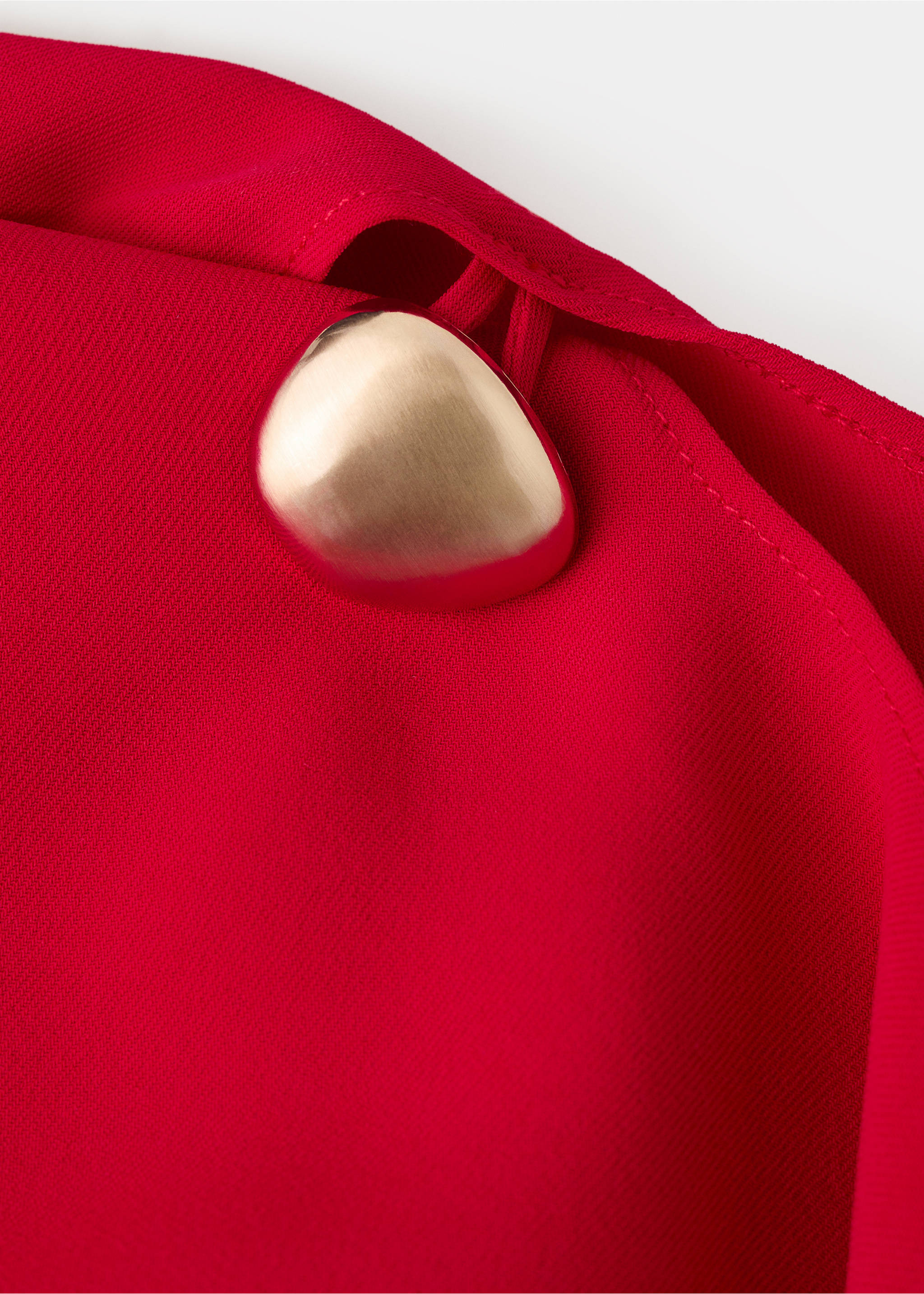 Robe à col asymétrique avec détail métallique - Détail de l'article 0, Rouge. Ref: 37081481-00.