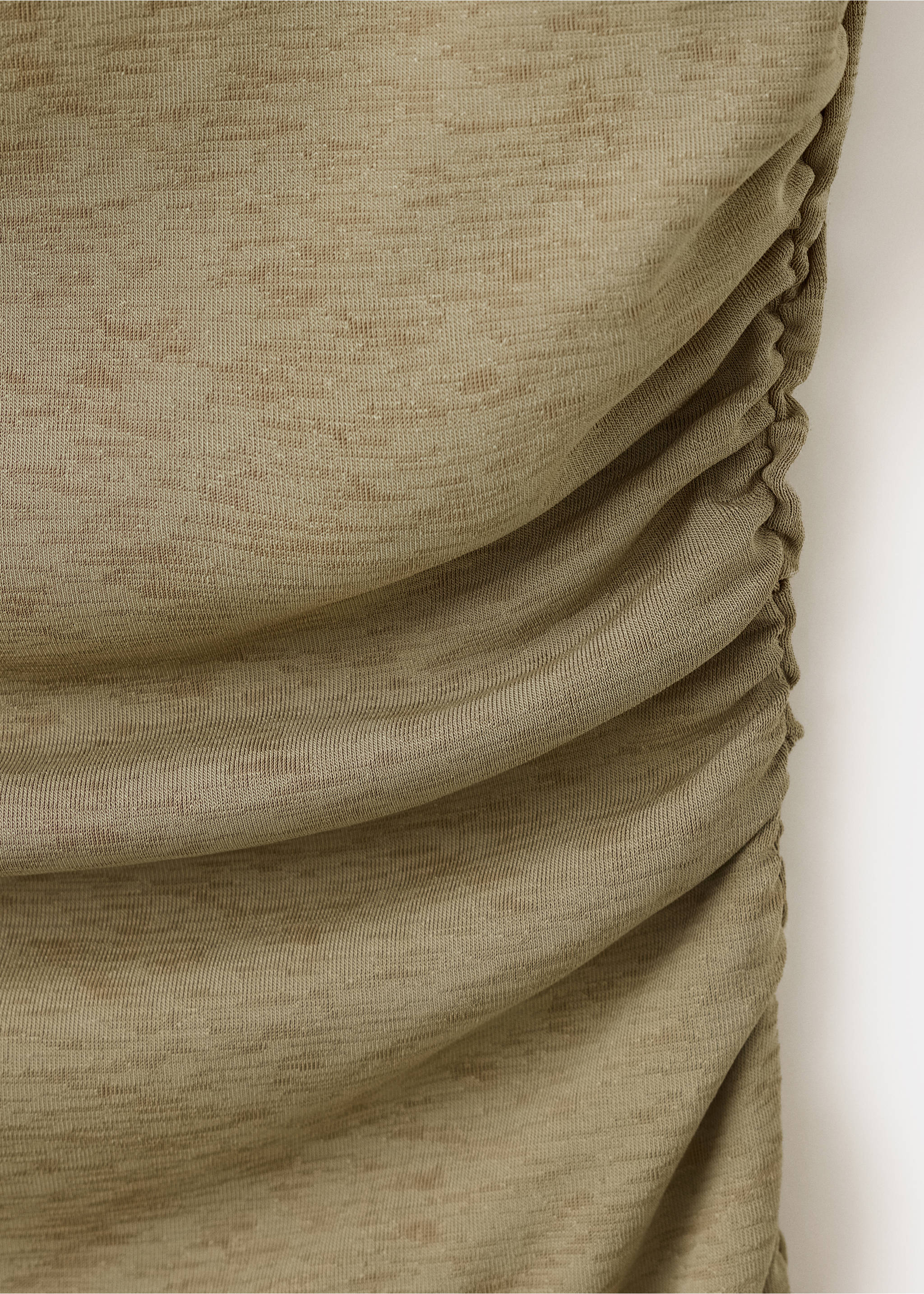 Asymmetrical pleated dress - Details of the article 8, Khaki. Ref: 37081483-00.