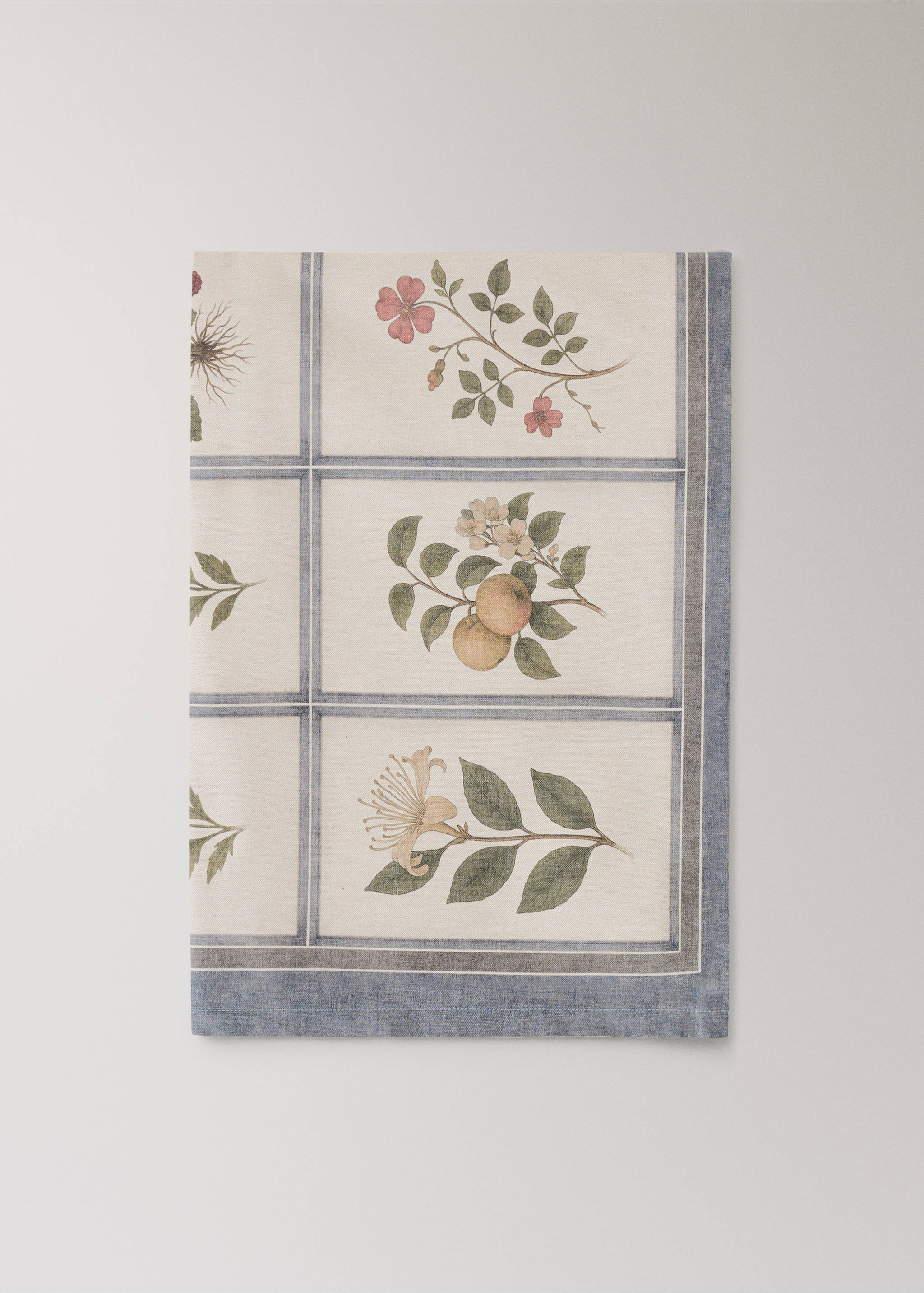 Herbarium print cotton tablecloth for 6 to 8 guests - Article without model, Light/Pastel Brown. Ref: 37081517-00.