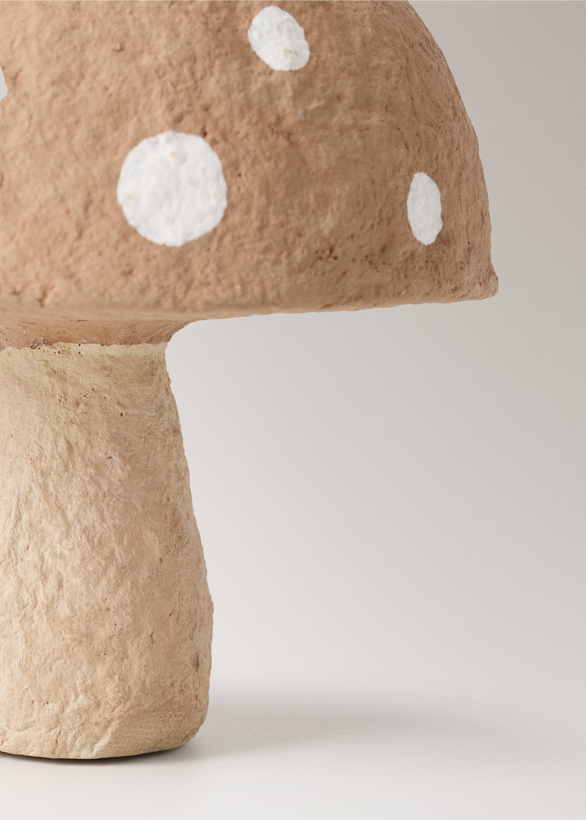 Animated papier-mâché - Details of the article 1, Coral Red. Ref: 37081520-00.