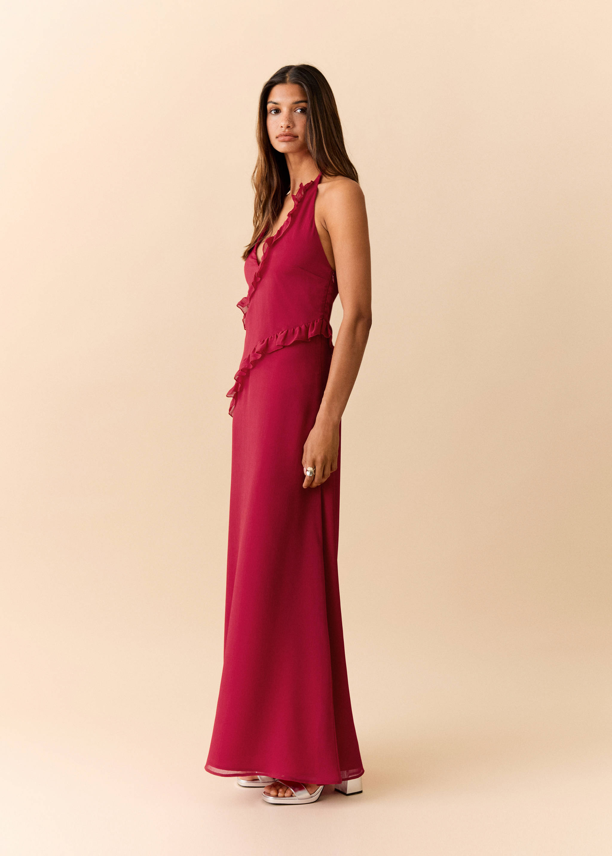 Halter dress with ruffles - Details of the article 2