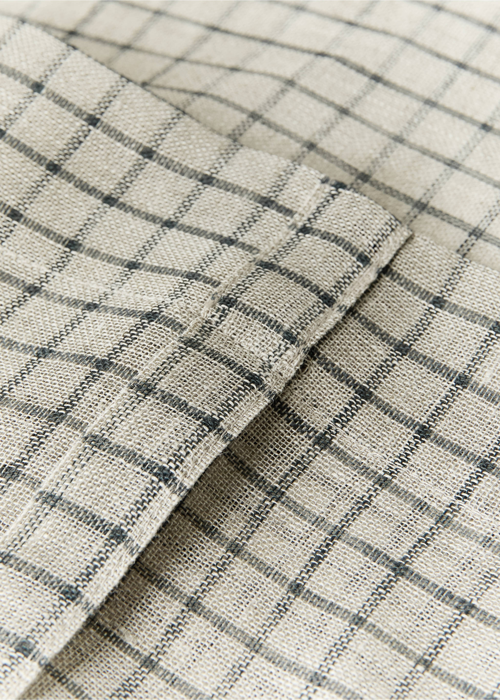 100% linen roller blind with low transparency - Details of the article 1, Beige. Ref: 37081535-00.