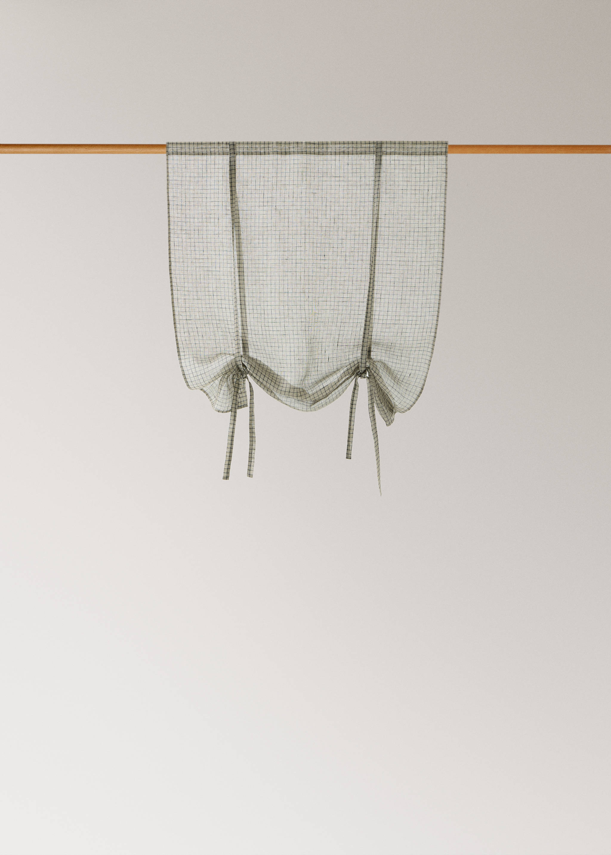 100% linen roller blind with low transparency - Details of the article 9