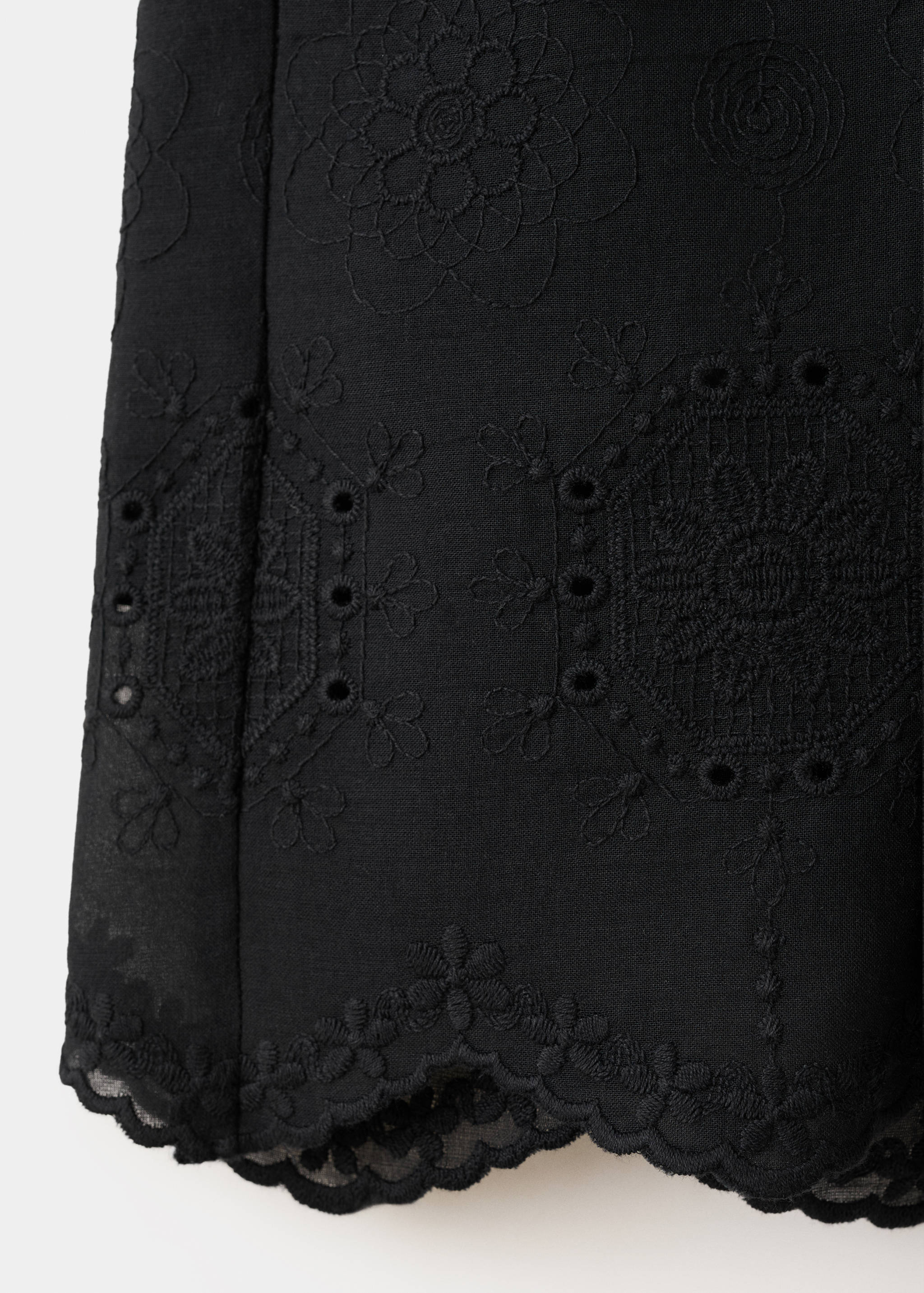Broderie anglaise cotton shorts - Details of the article 8