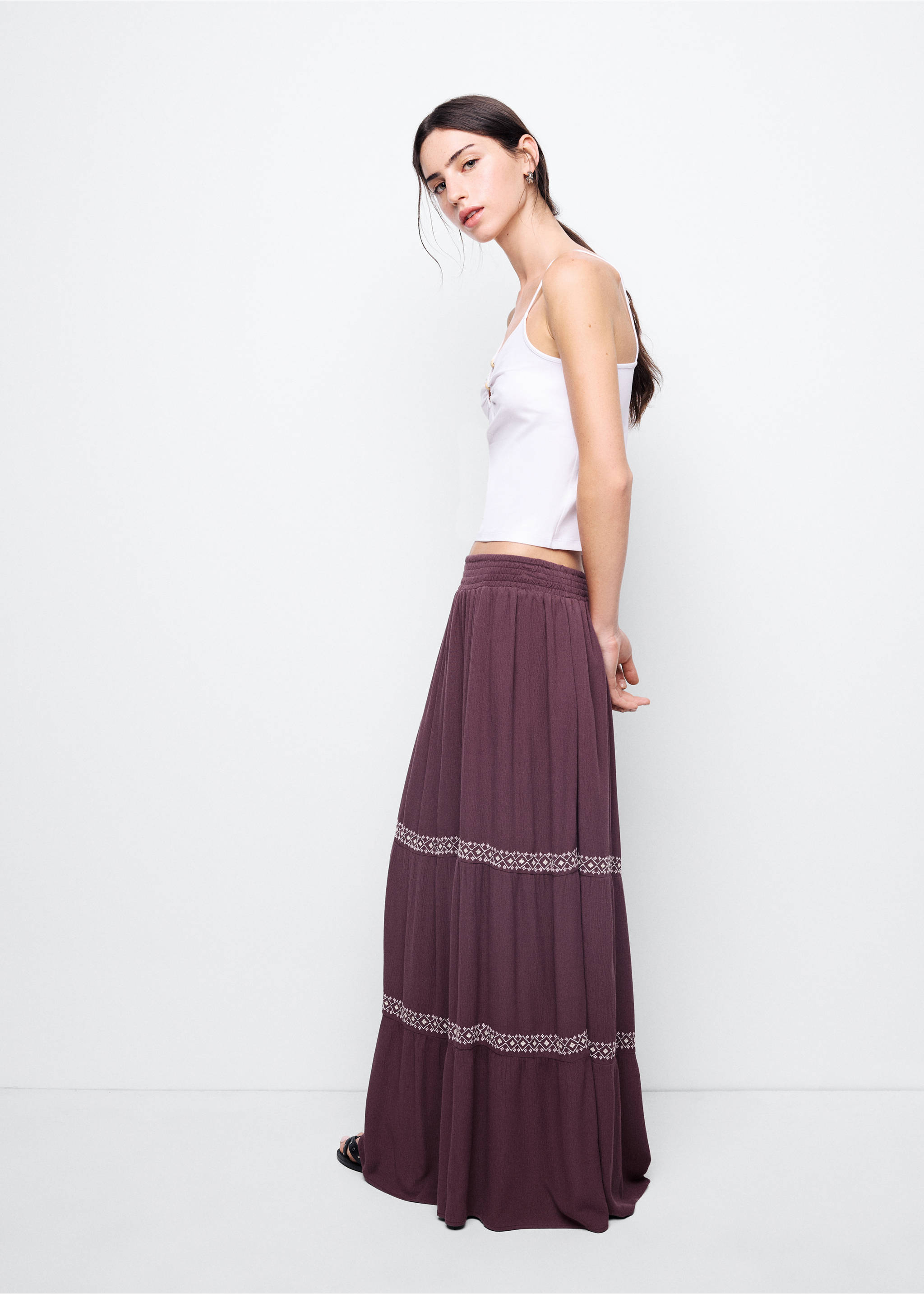 Embroidered panelled fluid skirt - Details of the article 2, Purple. Ref: 37082531-00.