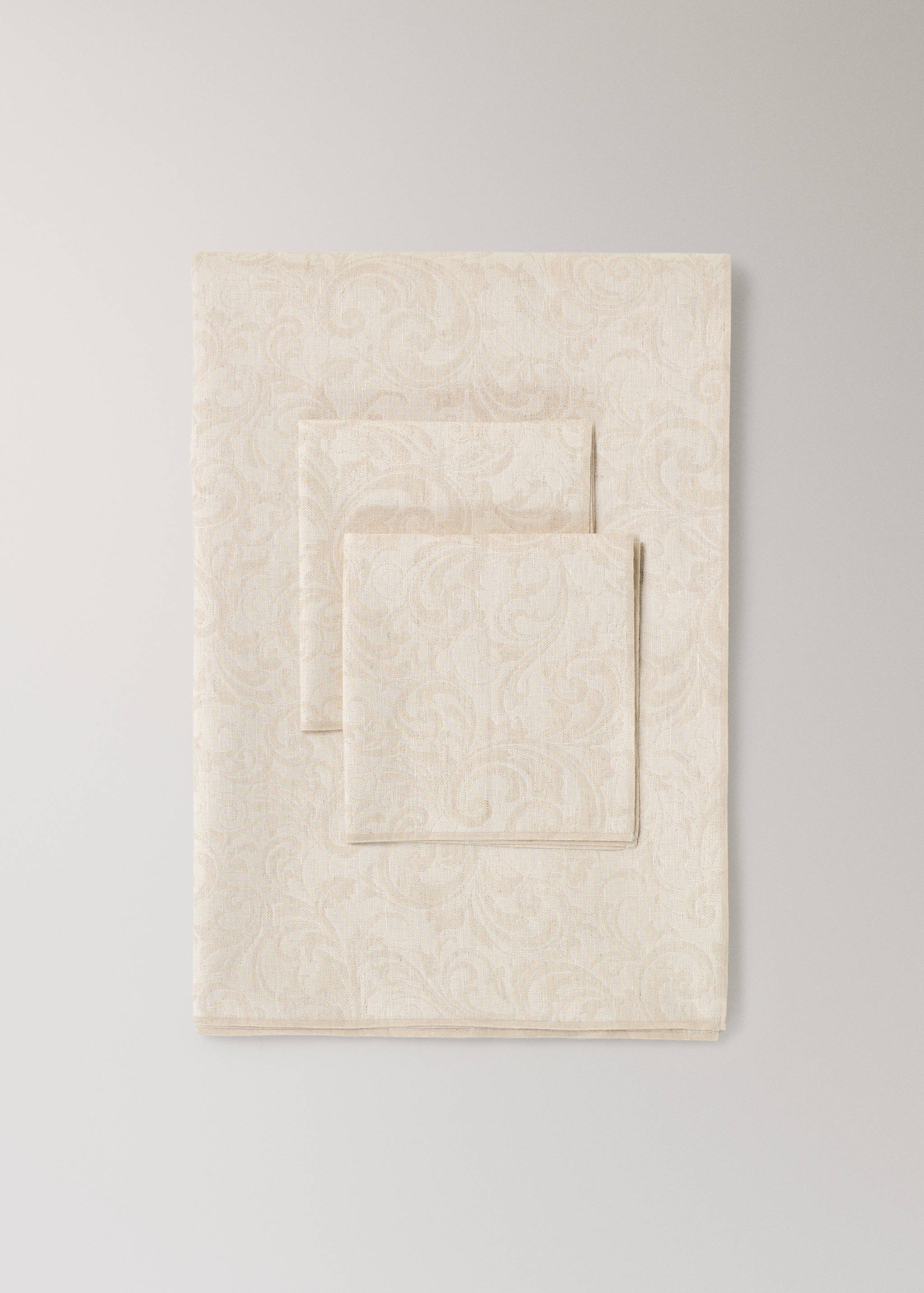 Resin-coated cotton jacquard napkins with overlock stitching - Details of the article 3