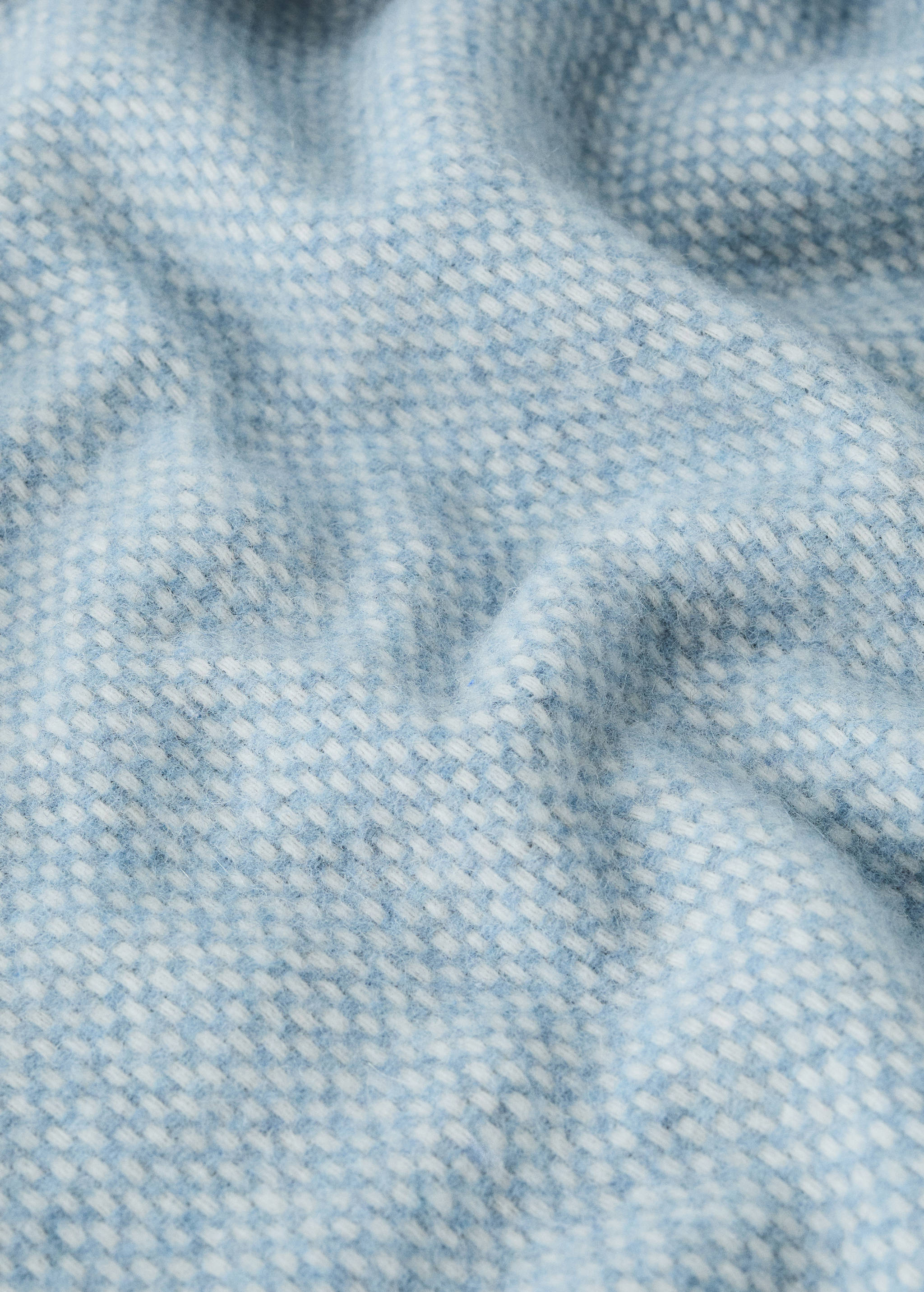 Couverture douce à motif damier et franges - Détail de l'article 1