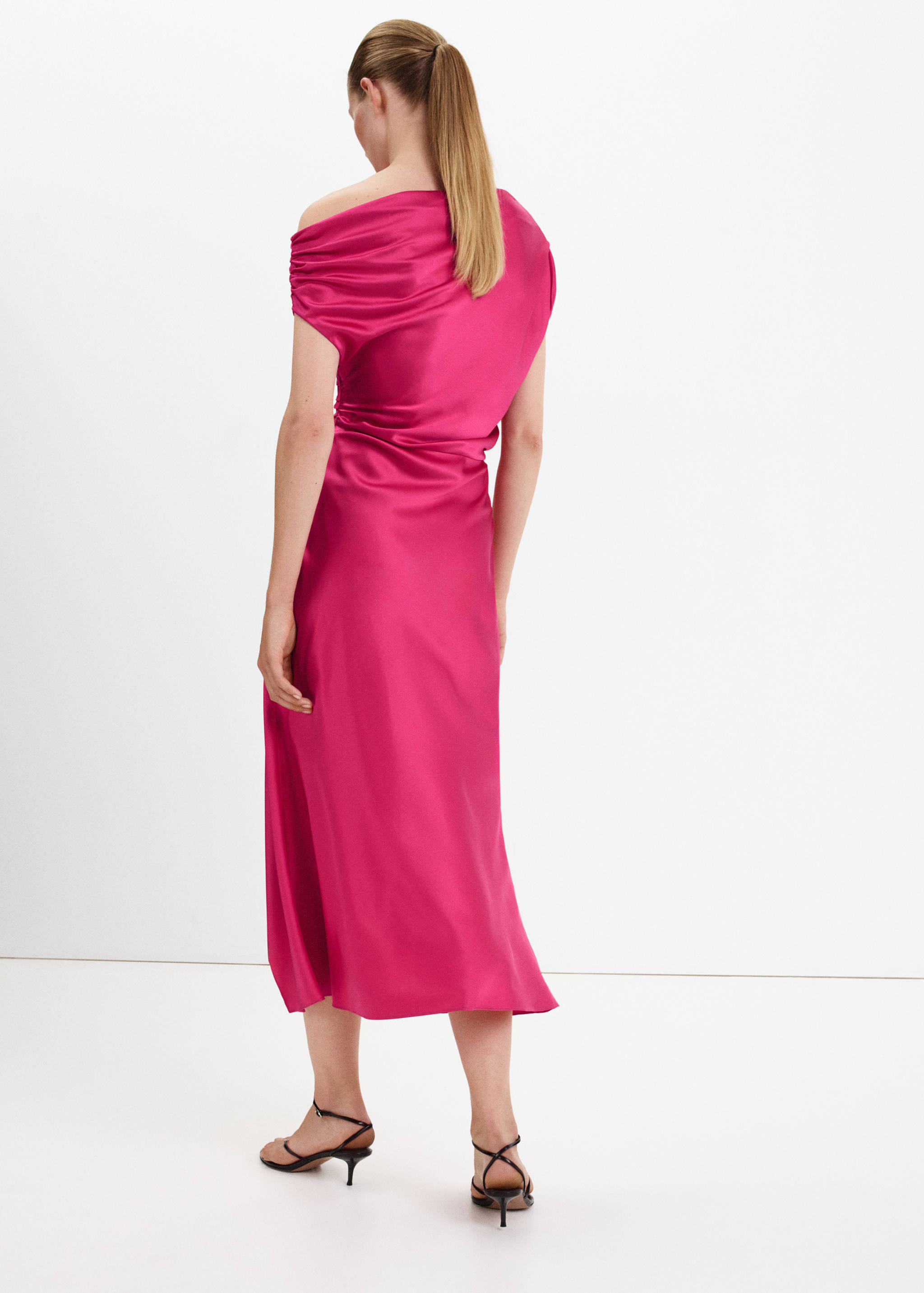 Asymmetric silk dress - Reverse of the article