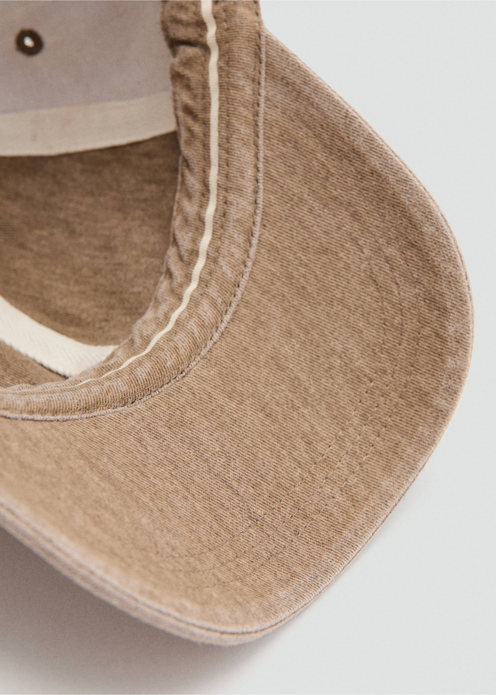 Cotton visor cap - Details of the article 2, Beige. Ref: 37082895-00.