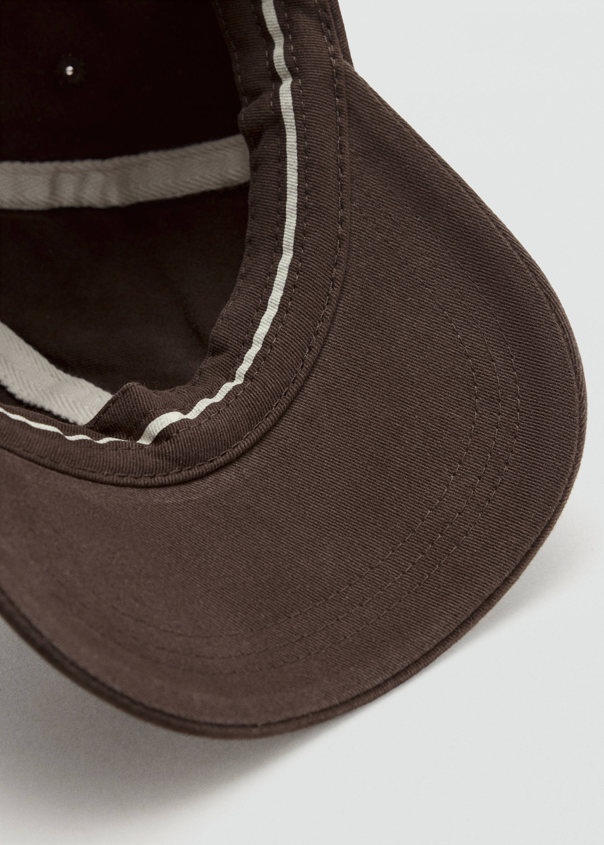 Cotton visor cap - Details of the article 2