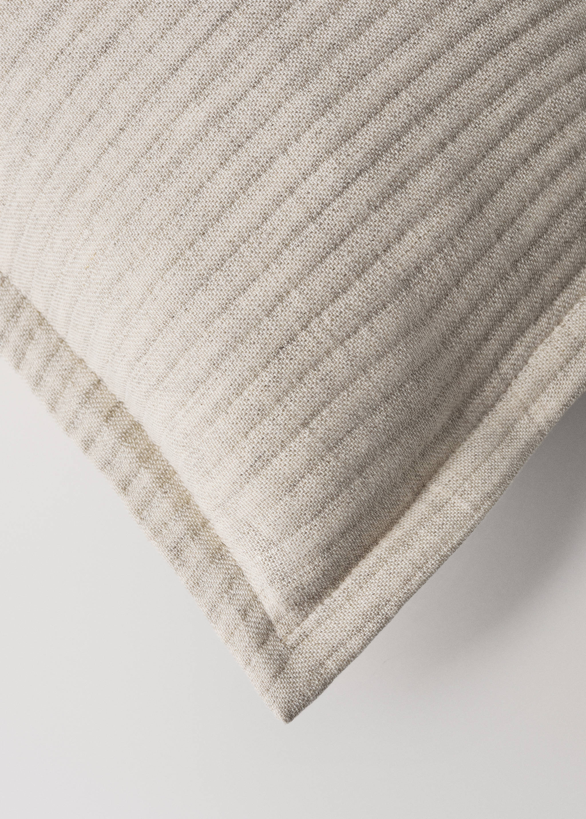 Cotton and linen cushion cover with vertical textures 50x50cm - Details of the article 1