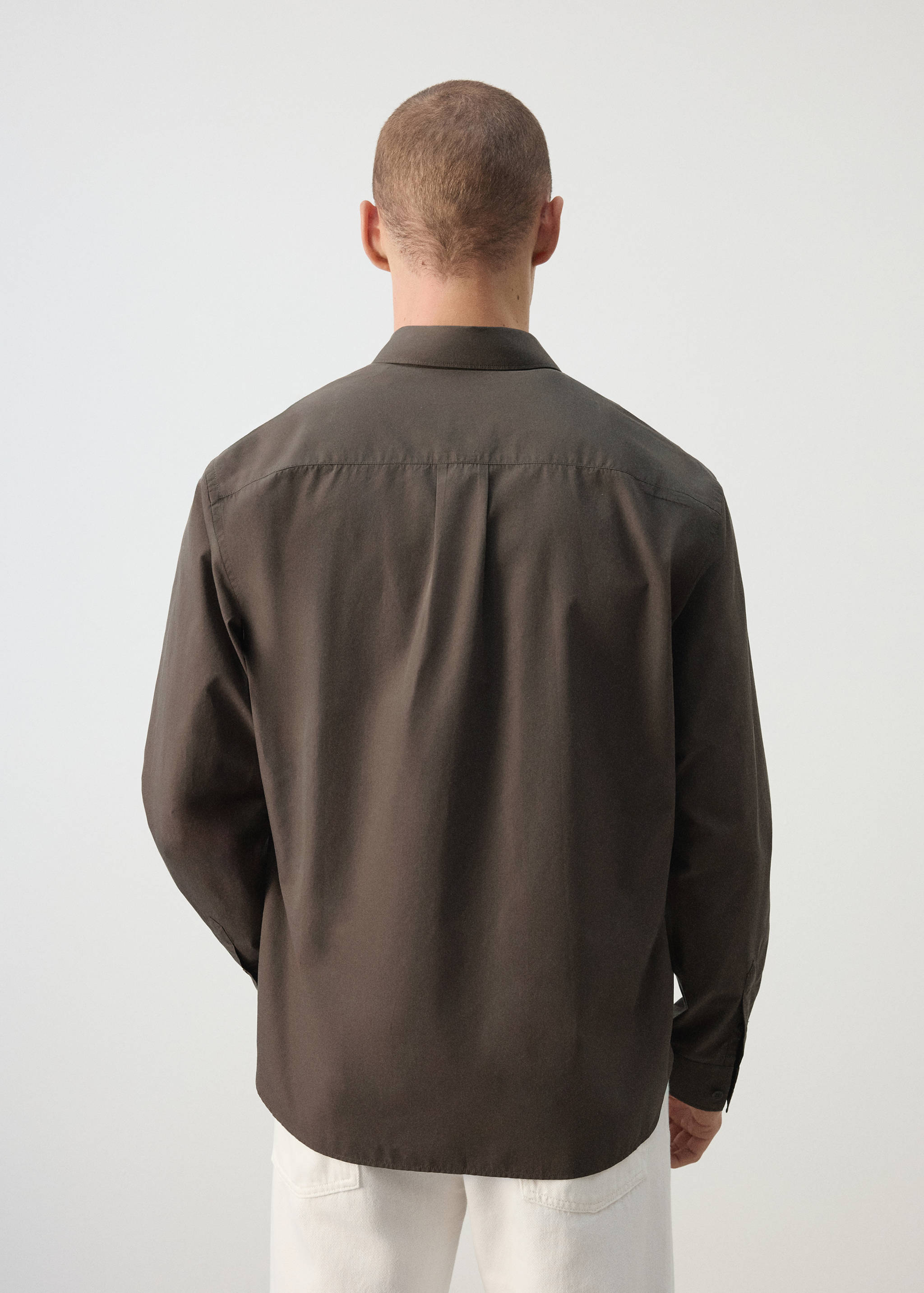 Camisa relaxed fit 100% algodón - Reverso del artículo