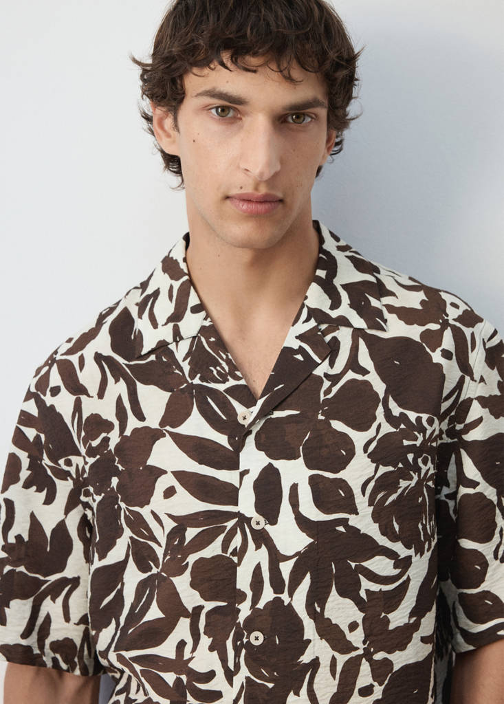 Printed cotton shirt with a bowling collar — Brown