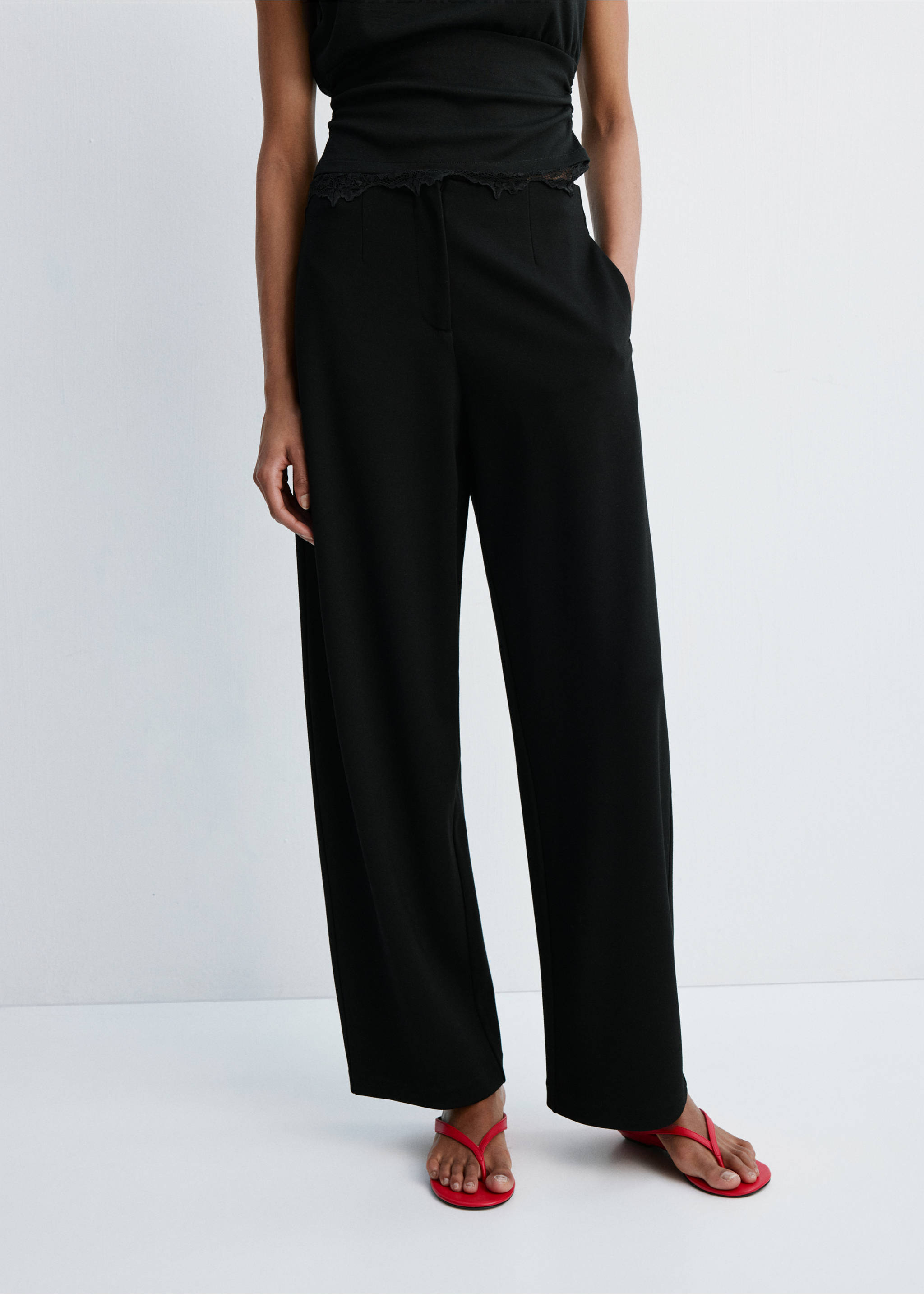 Pantalon droit taille normale - Plan moyen, Noir. Ref: 37083275-00.