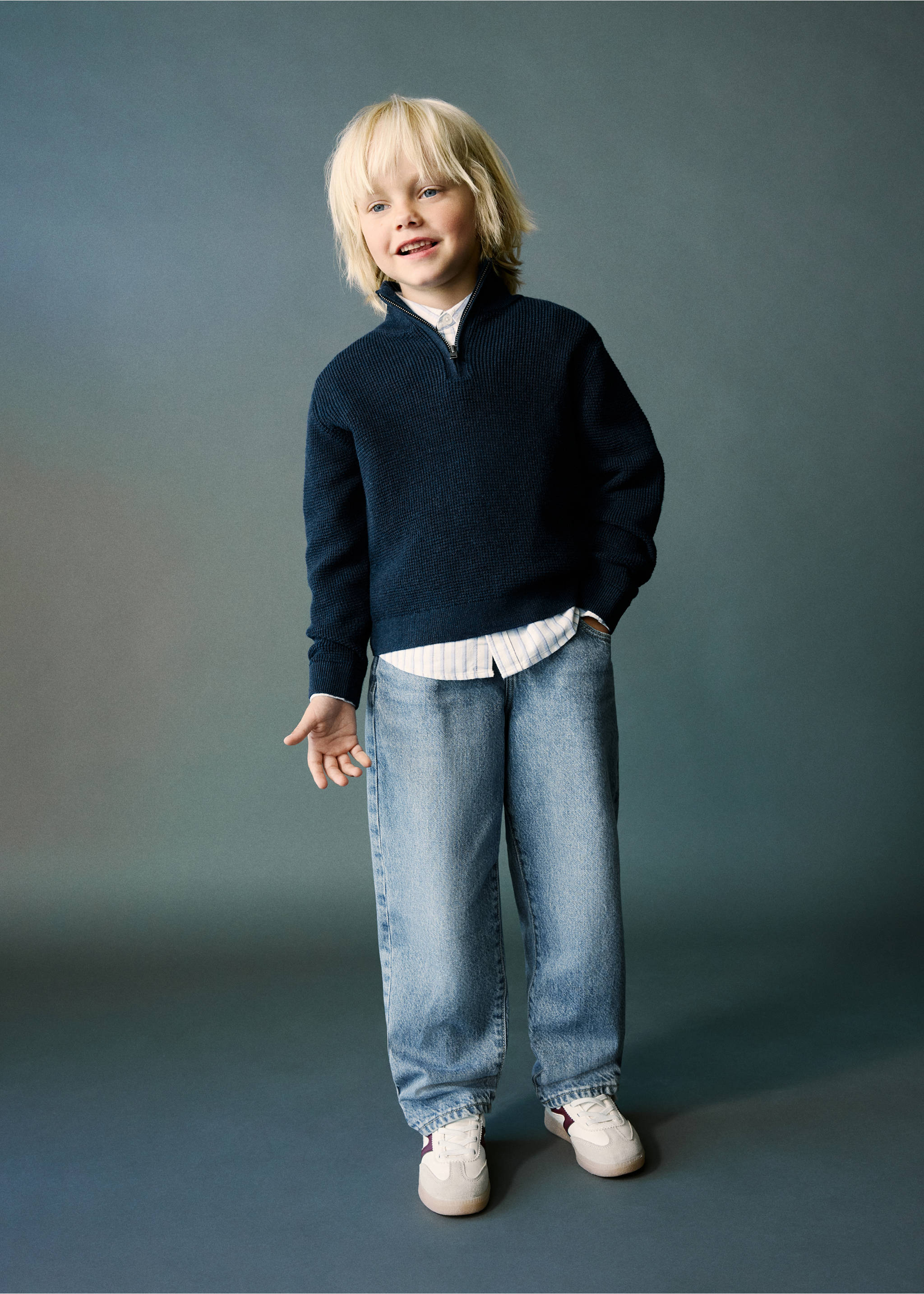Cotton Paperbag Jeans - General plane, Medium Vintage Blue. Ref: 37083281-00.