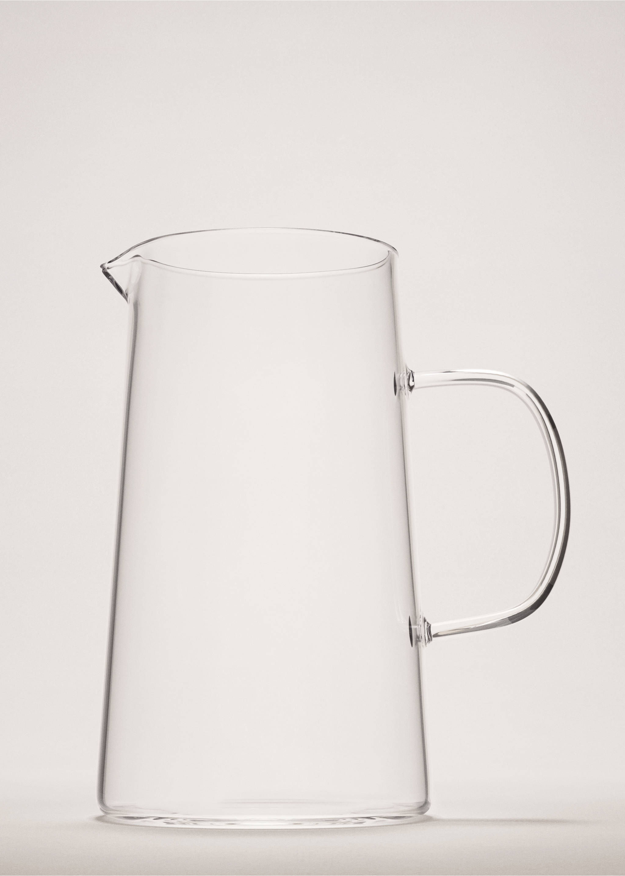 Glass jug with handle - General plane, Black. Ref: 37083285-00.