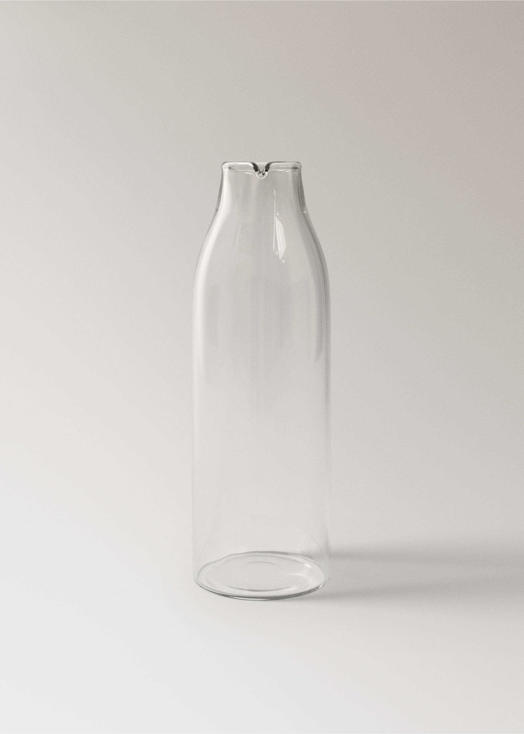 Transparent glass jug - Article without model, Black. Ref: 37083297-00.