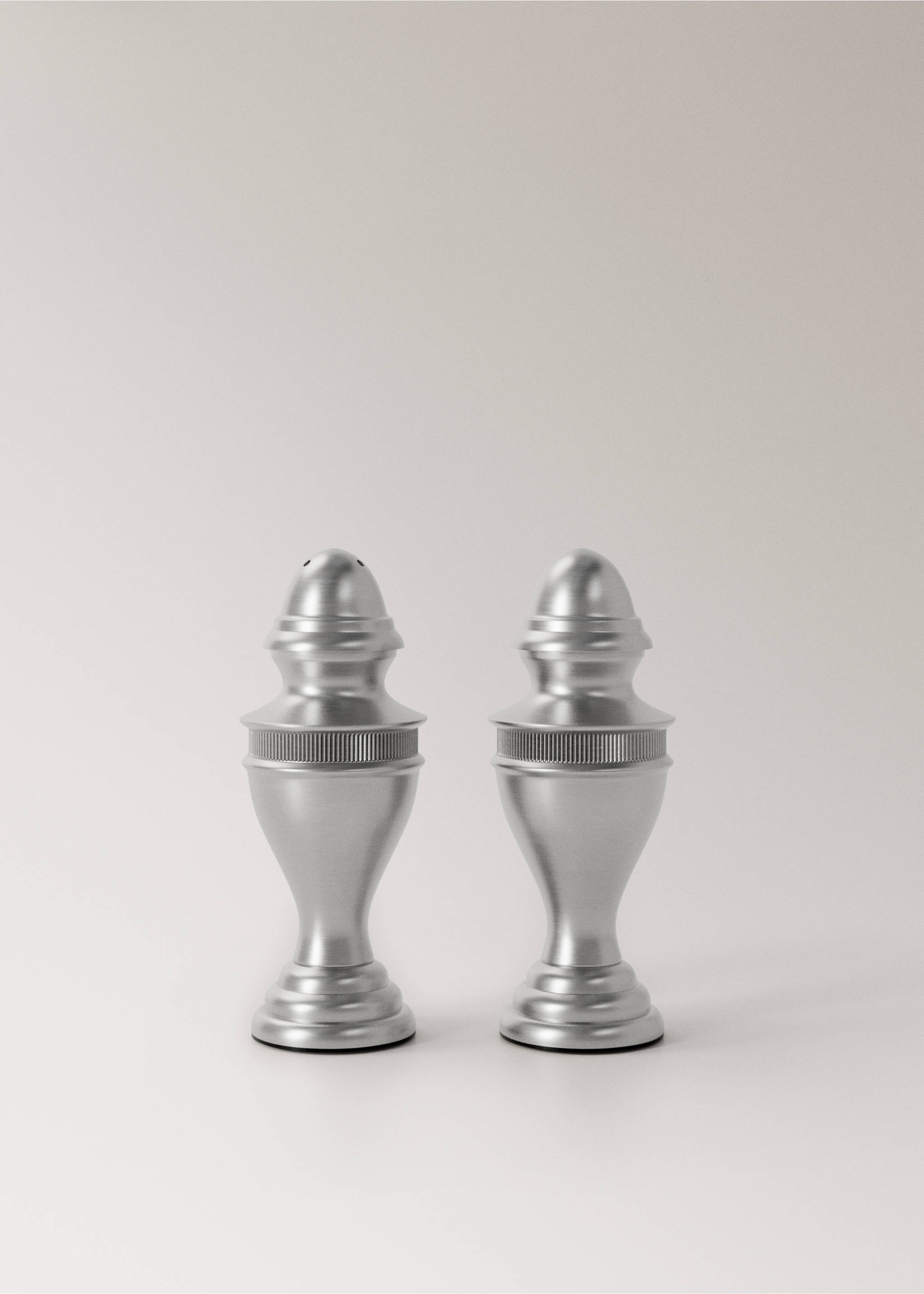 Aluminium salt and pepper shaker set - Article without model, Silver. Ref: 37083299-00.