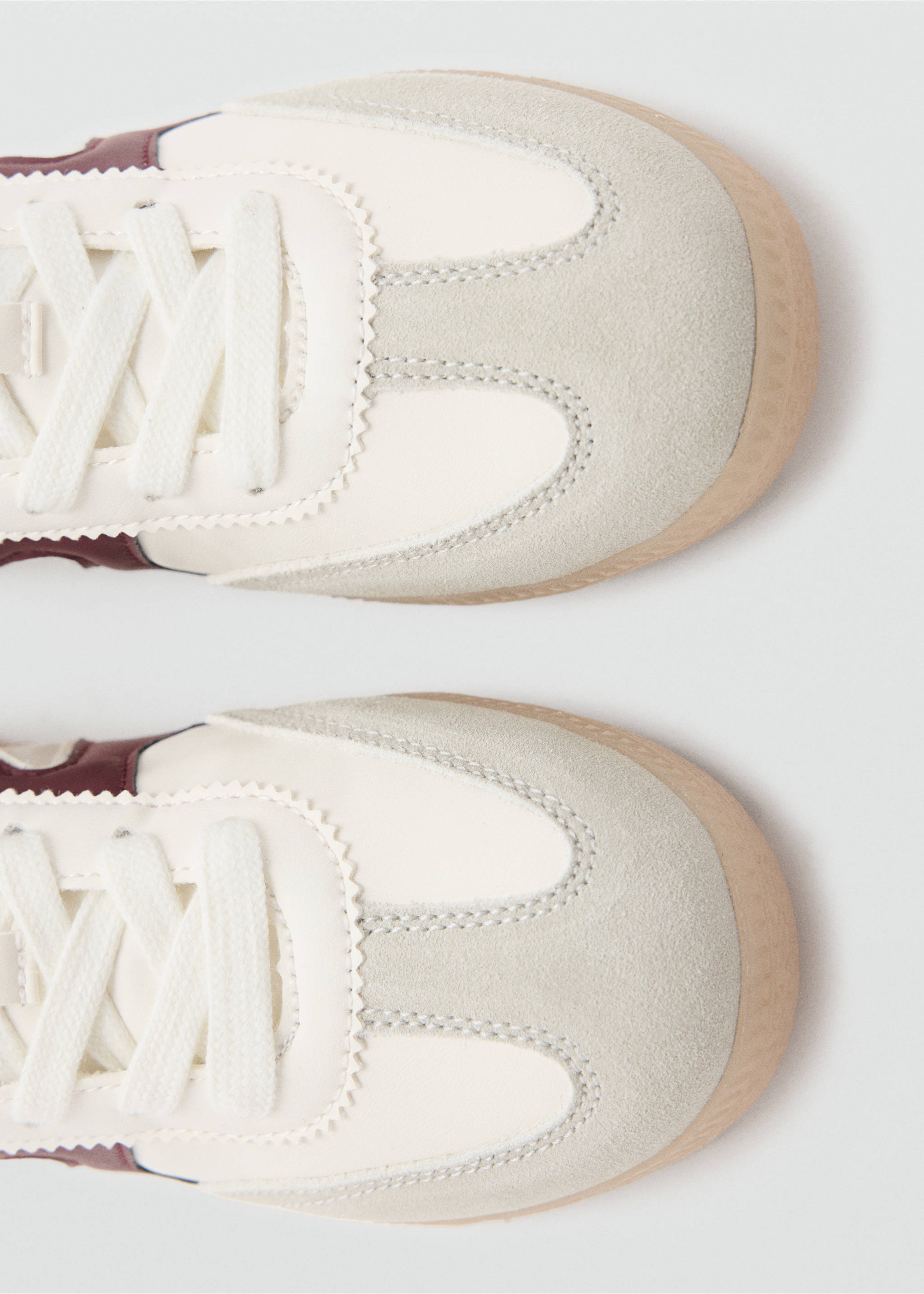 Two-tone sports top - Details of the article 3, White. Ref: 37083307-00.
