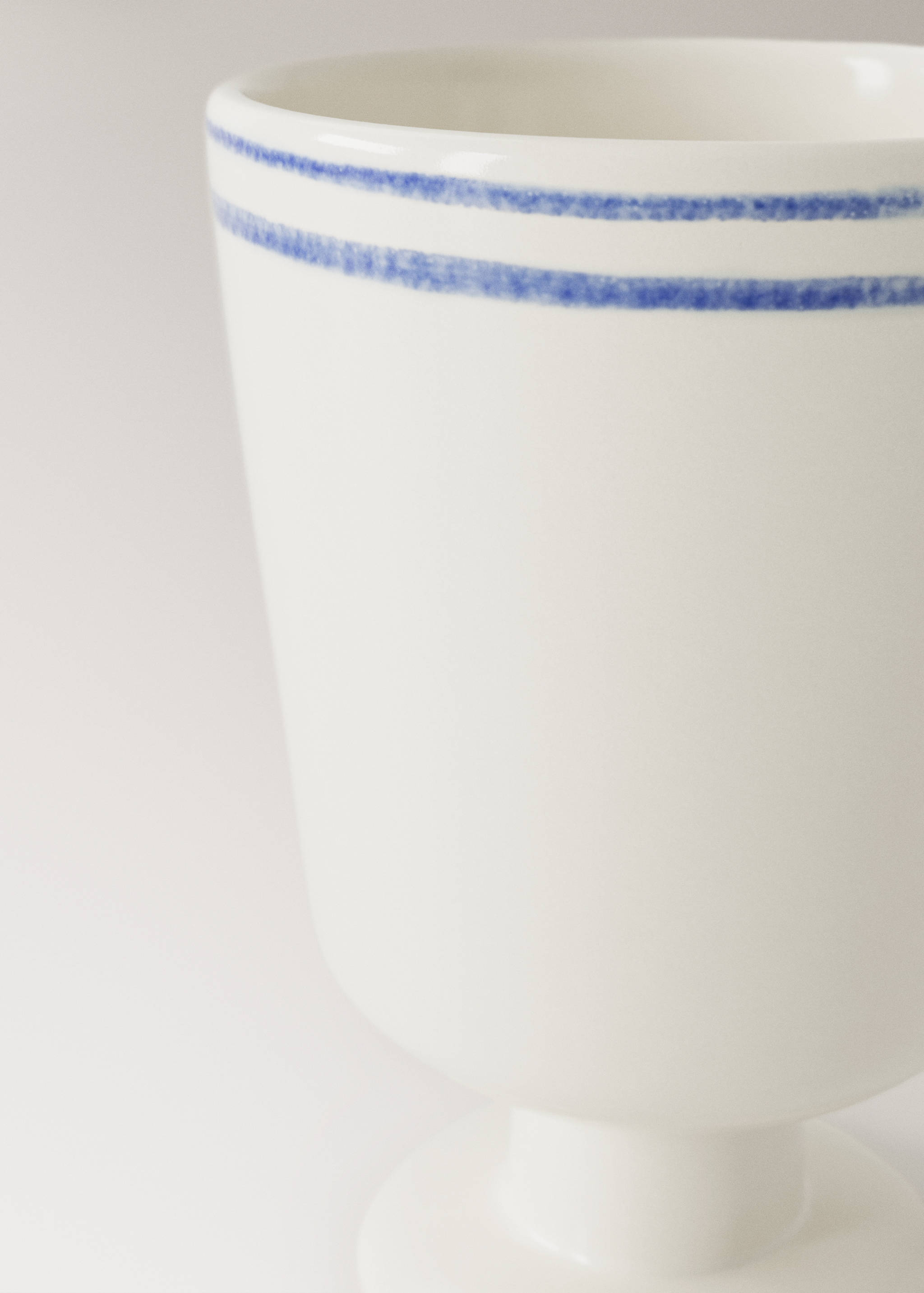 Hand-painted stoneware mug - Details of the article 1