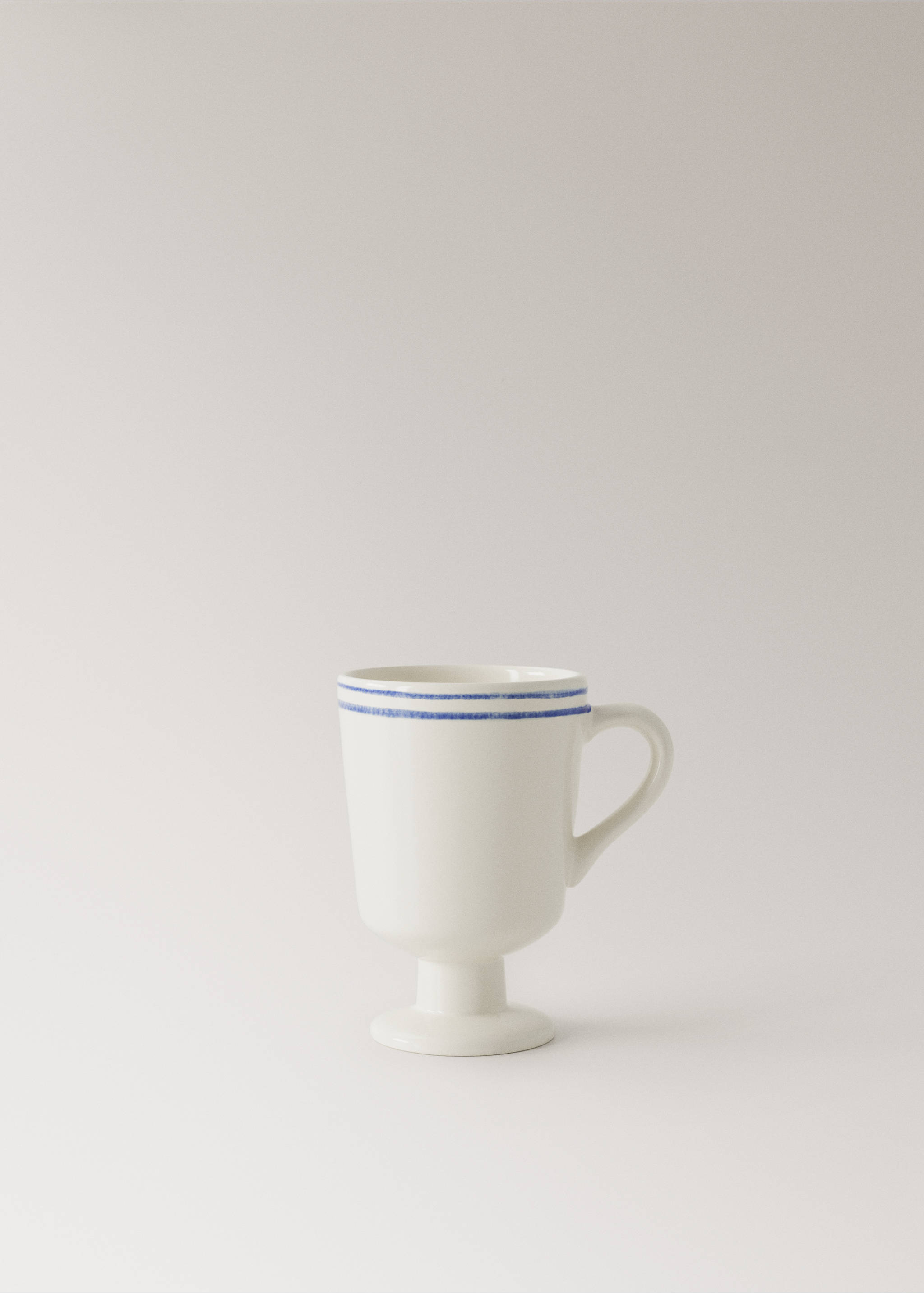 Hand-painted stoneware mug - Article without model, Blue. Ref: 37083308-00.