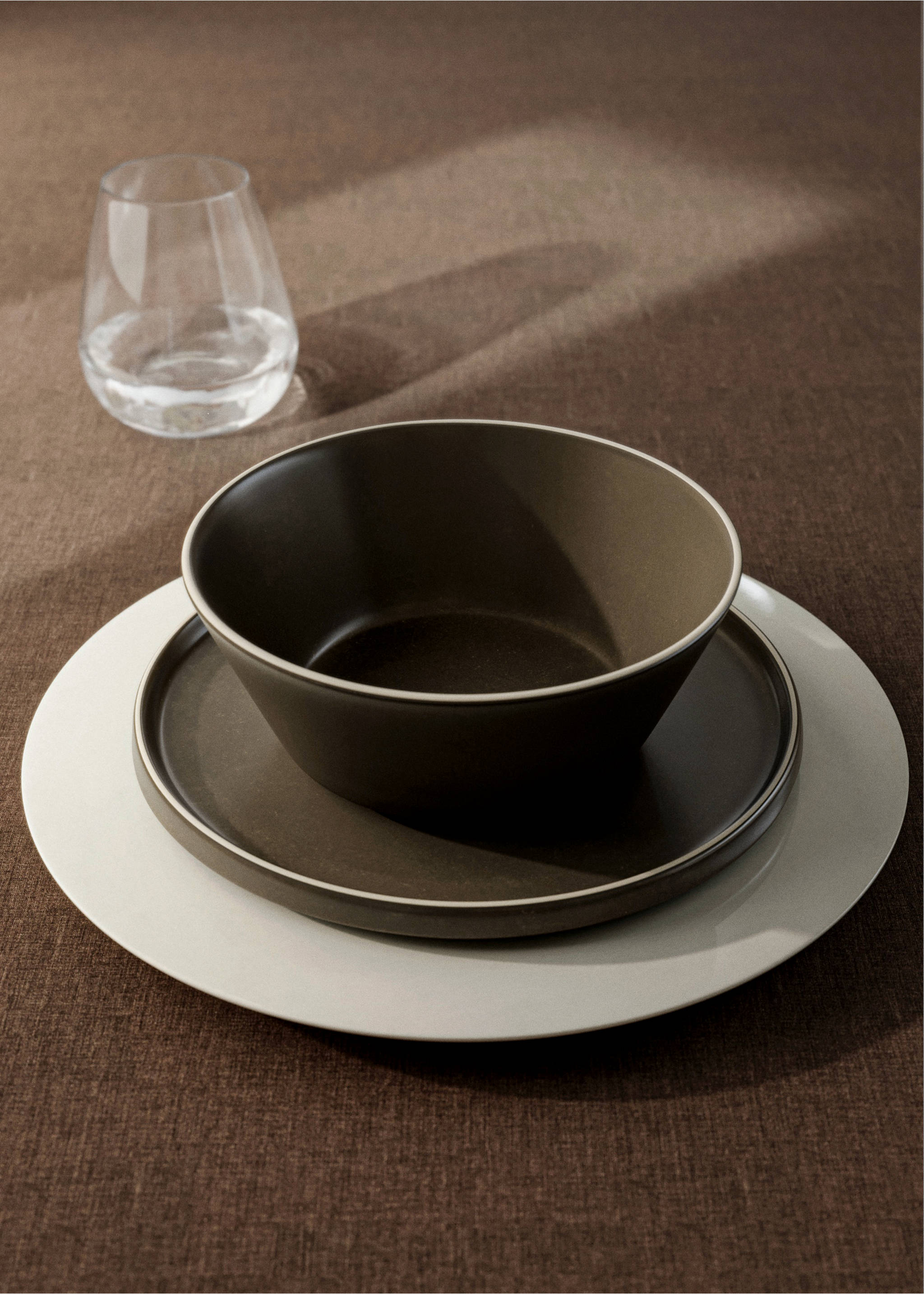 Plain stoneware bowl - General plane, Chocolate. Ref: 37083309-00.