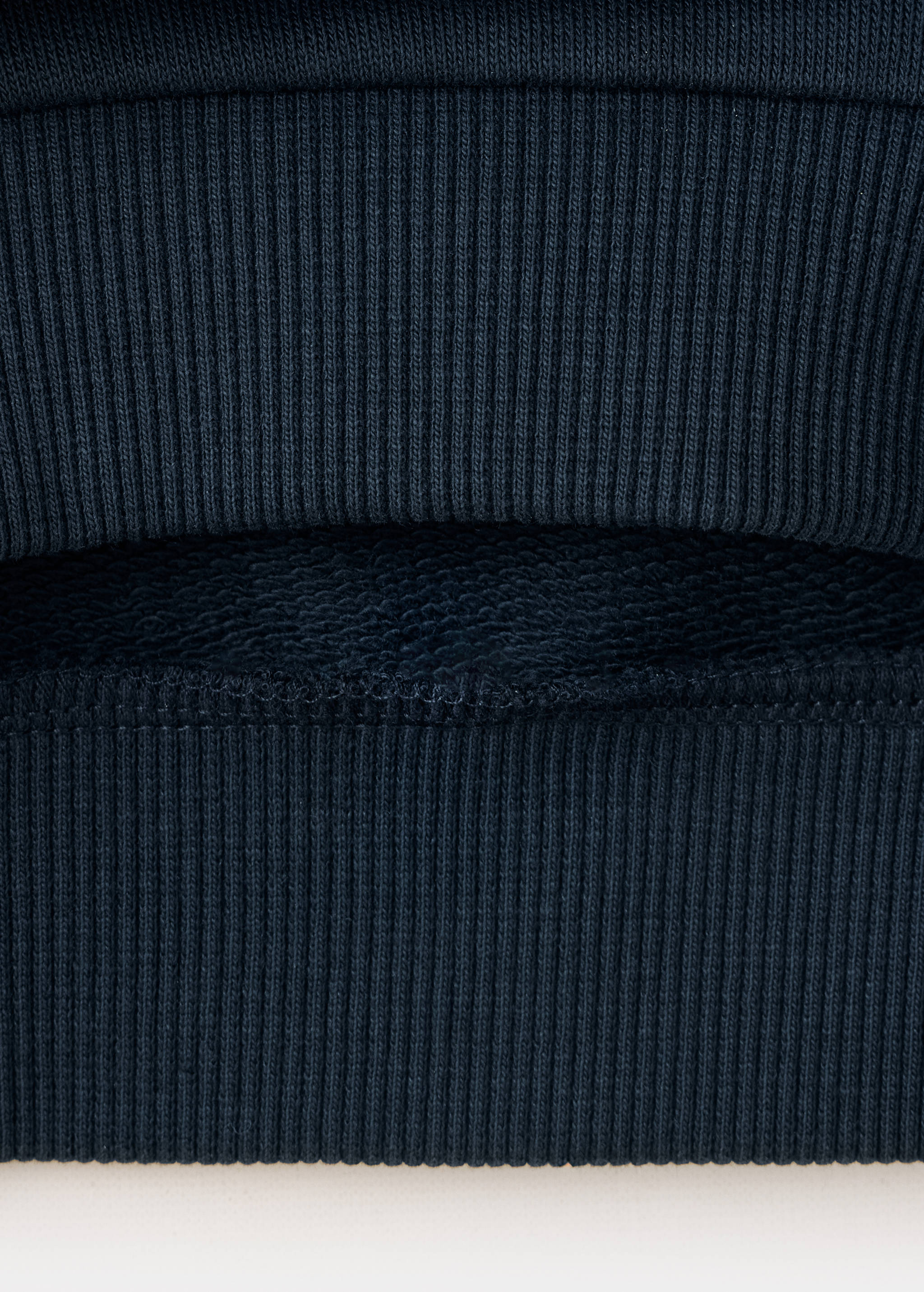 100% cotton sweatshirt with printed drawing - Details of the article 0