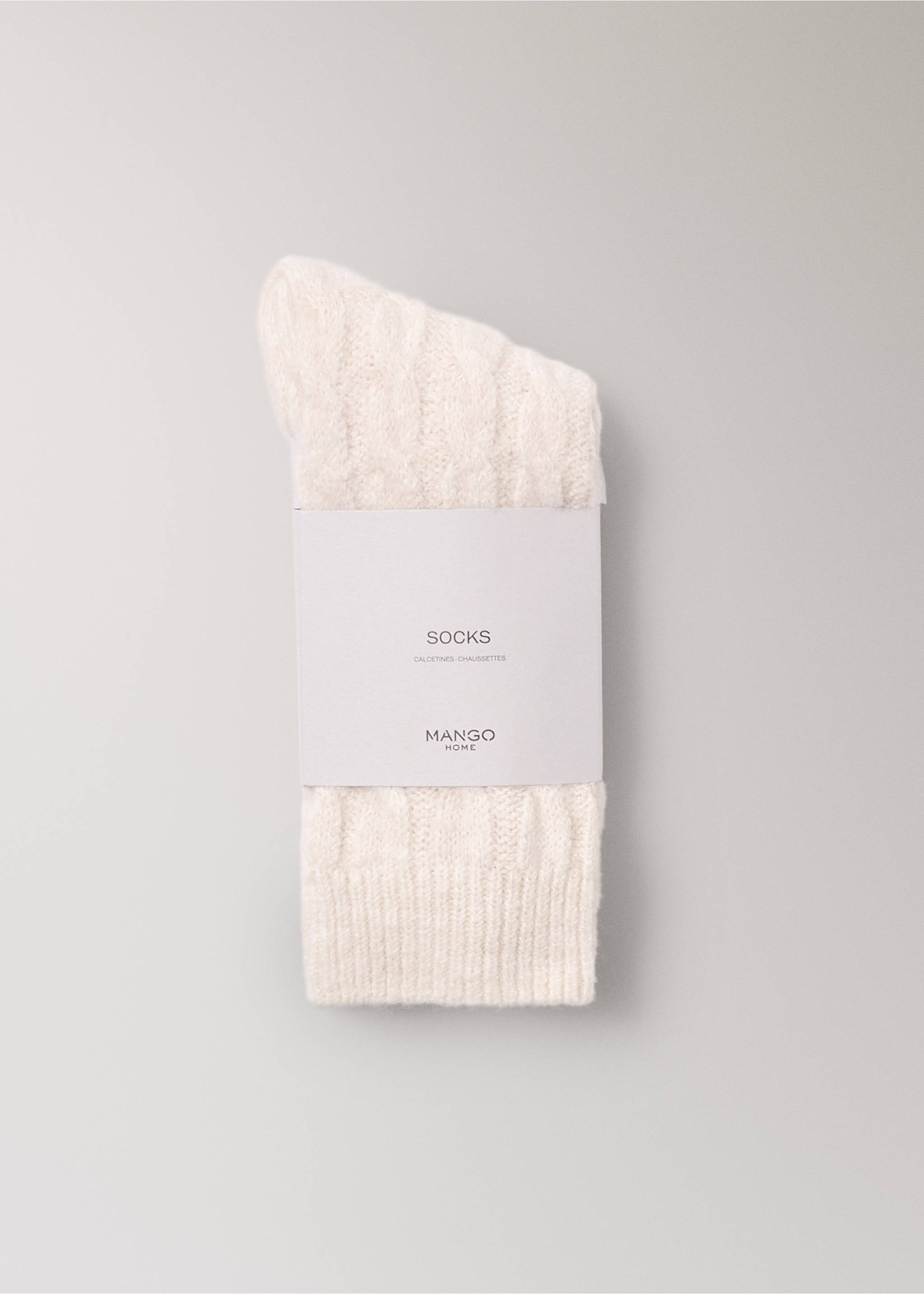 Chunky-knitted braided socks - Details of the article 2, Ecru. Ref: 37083319-00.