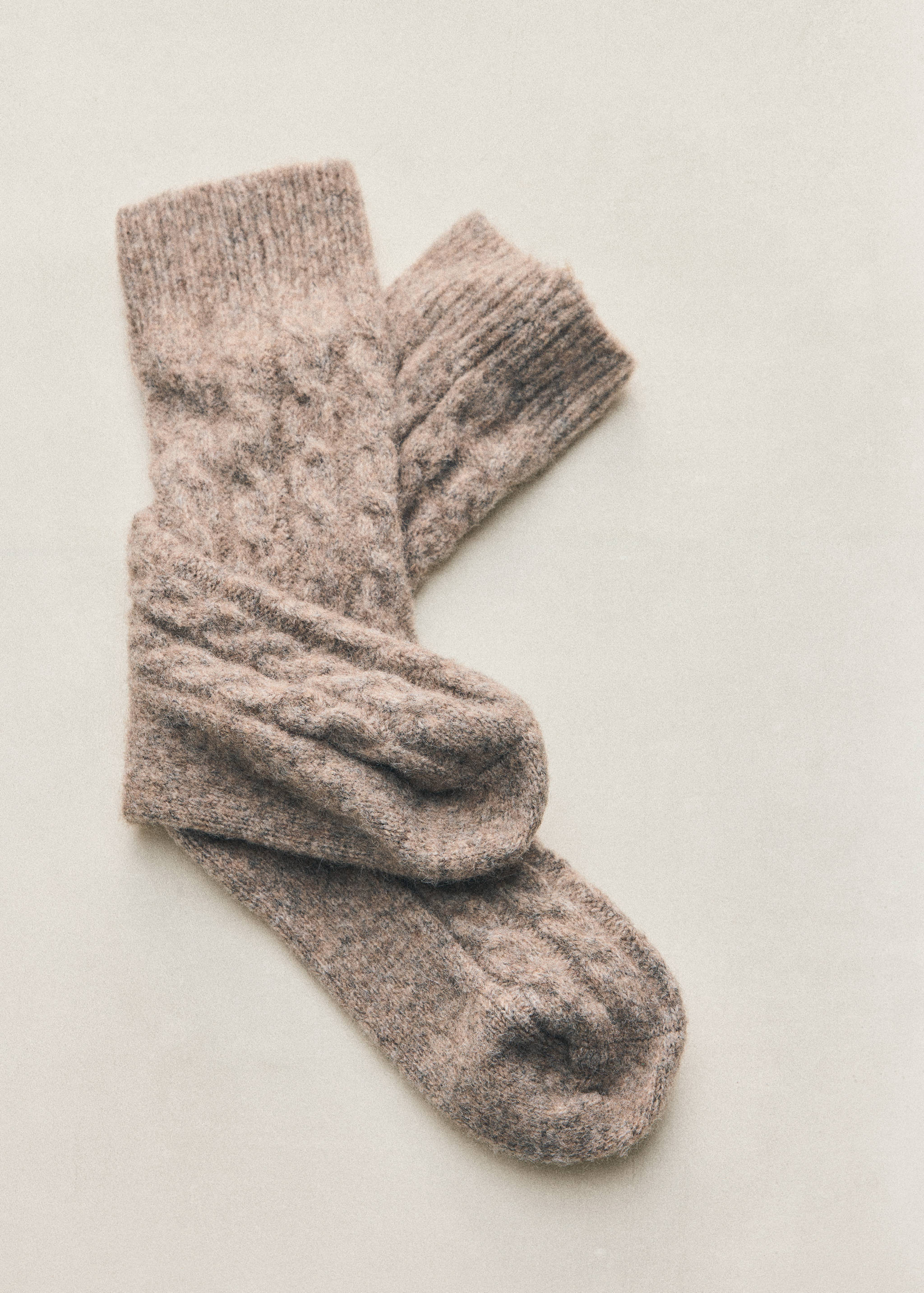 Chunky-knitted braided socks - Details of the article 5