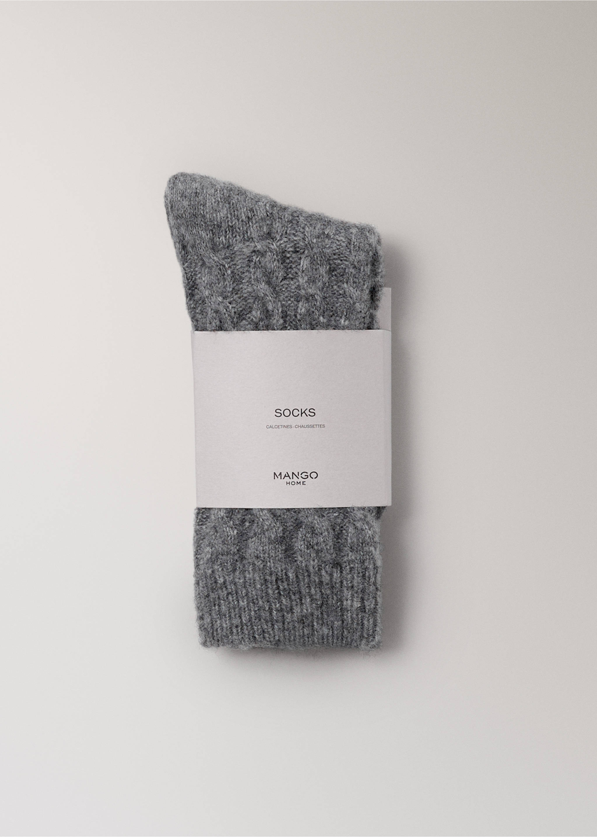 Chunky-knitted braided socks - Details of the article 2, Grey. Ref: 37083319-00.