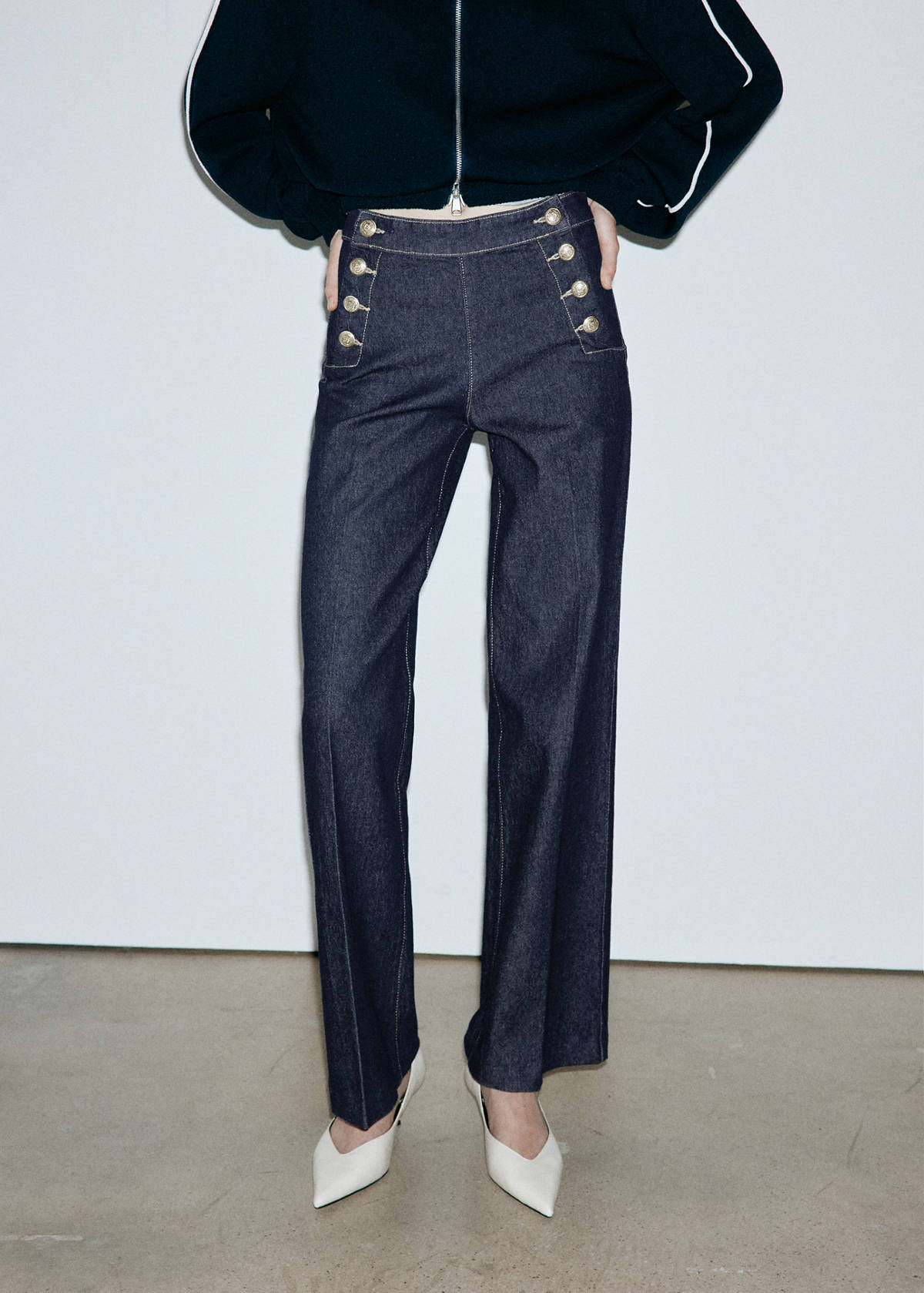 Wide-leg jeans with side buttons — Open Blue
