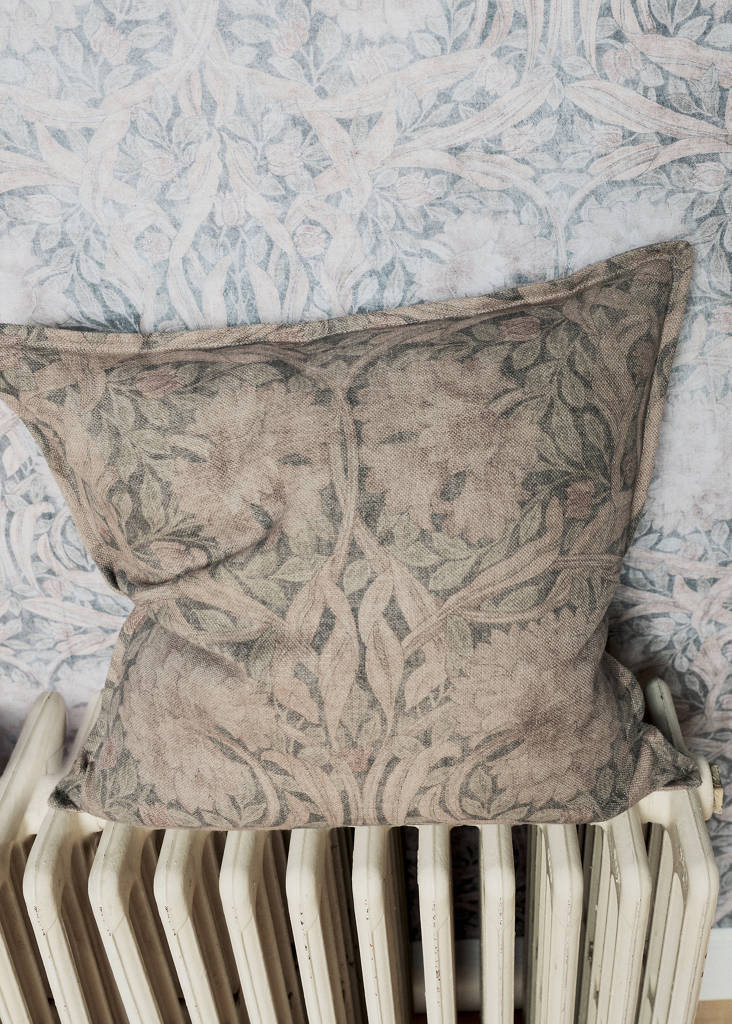 Floral print 100% linen cushion cover 50x50 cm — Grey