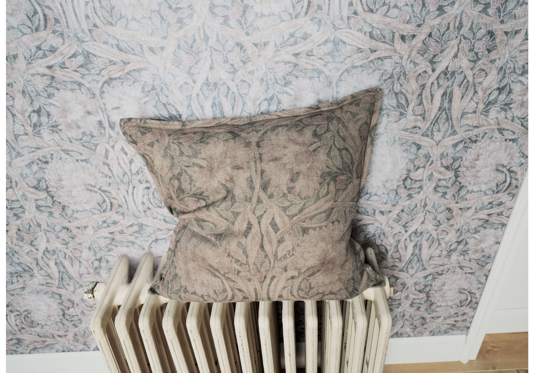 Housse de coussin 100 % lin imprimé fleuri 50x50 cm - Plan panoramique