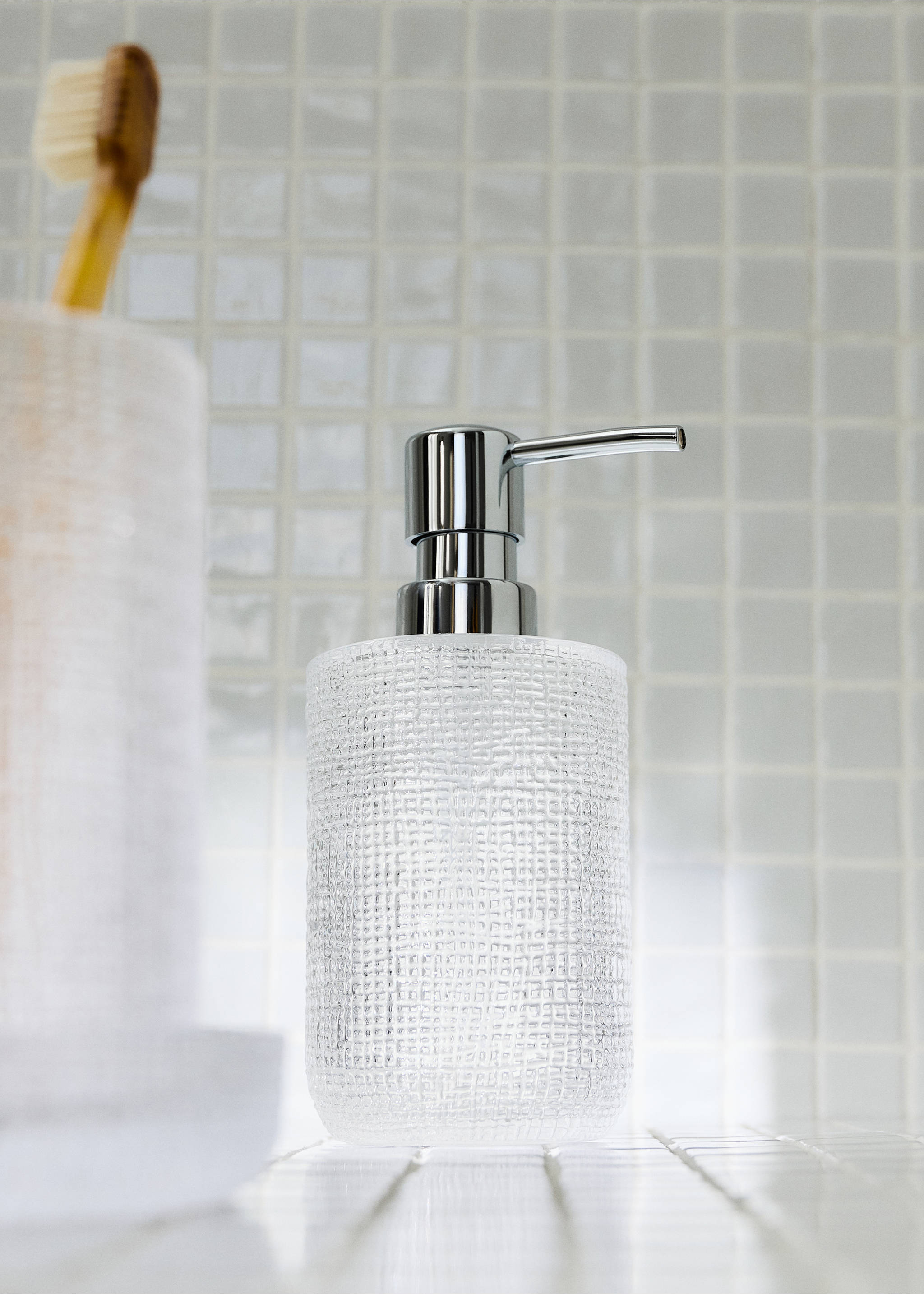 Textured glass soap dispenser - General plane, Black. Ref: 37083856-00.