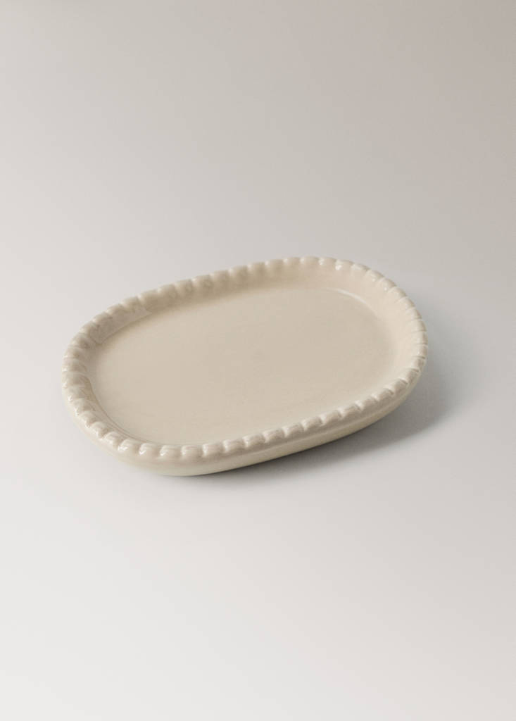 Oval earthenware soap dish — Beige