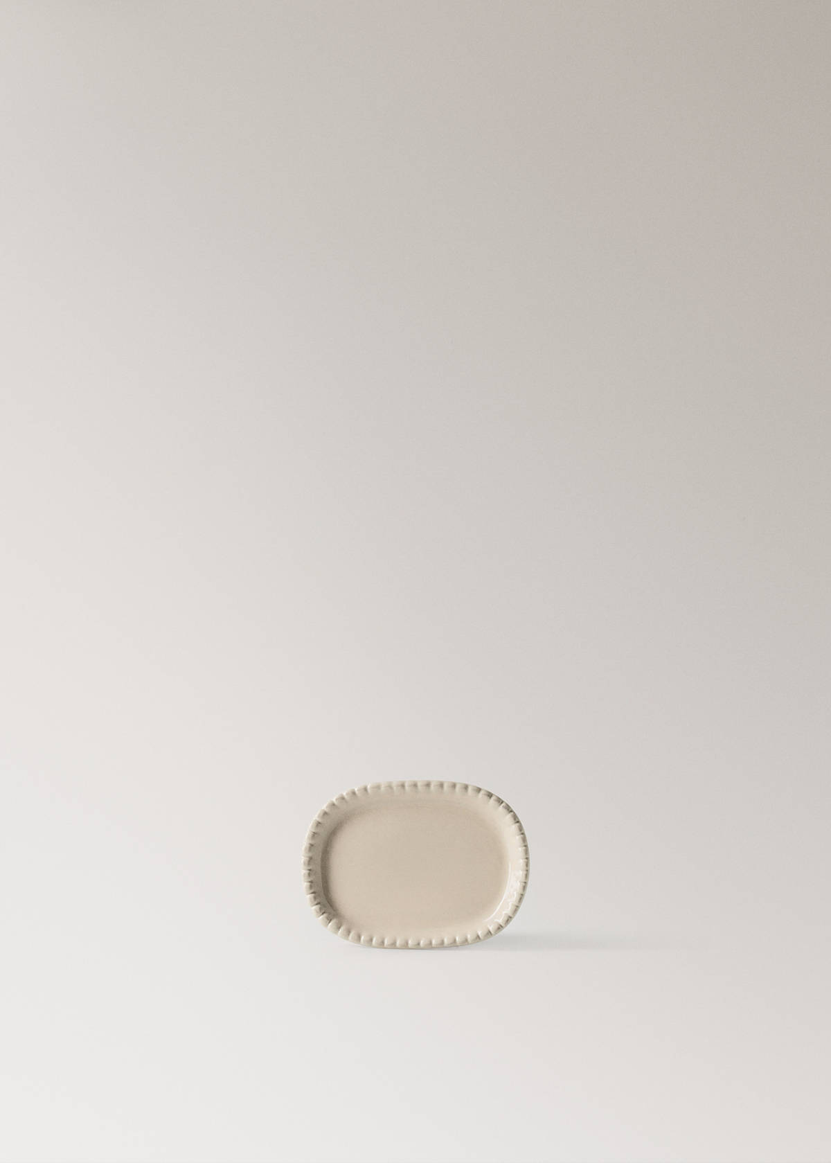 Oval earthenware soap dish — Beige