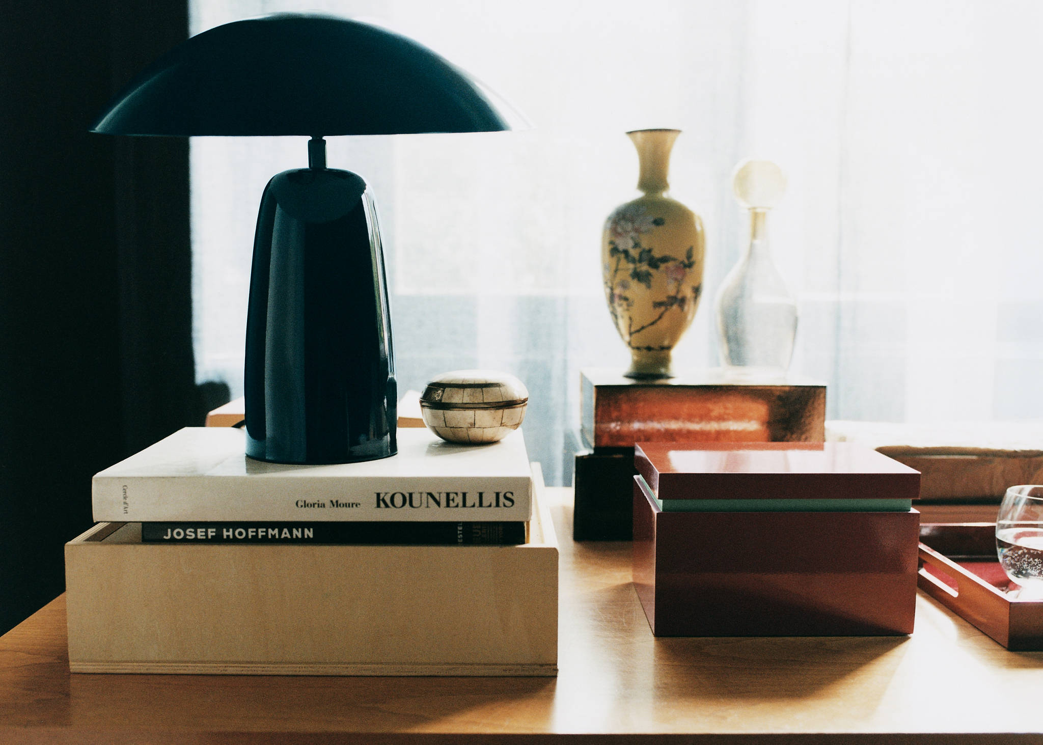 Metal table lamp with metal lampshade - Panoramic plane