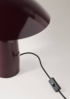 Metal table lamp with metal lampshade — Burgundy 3