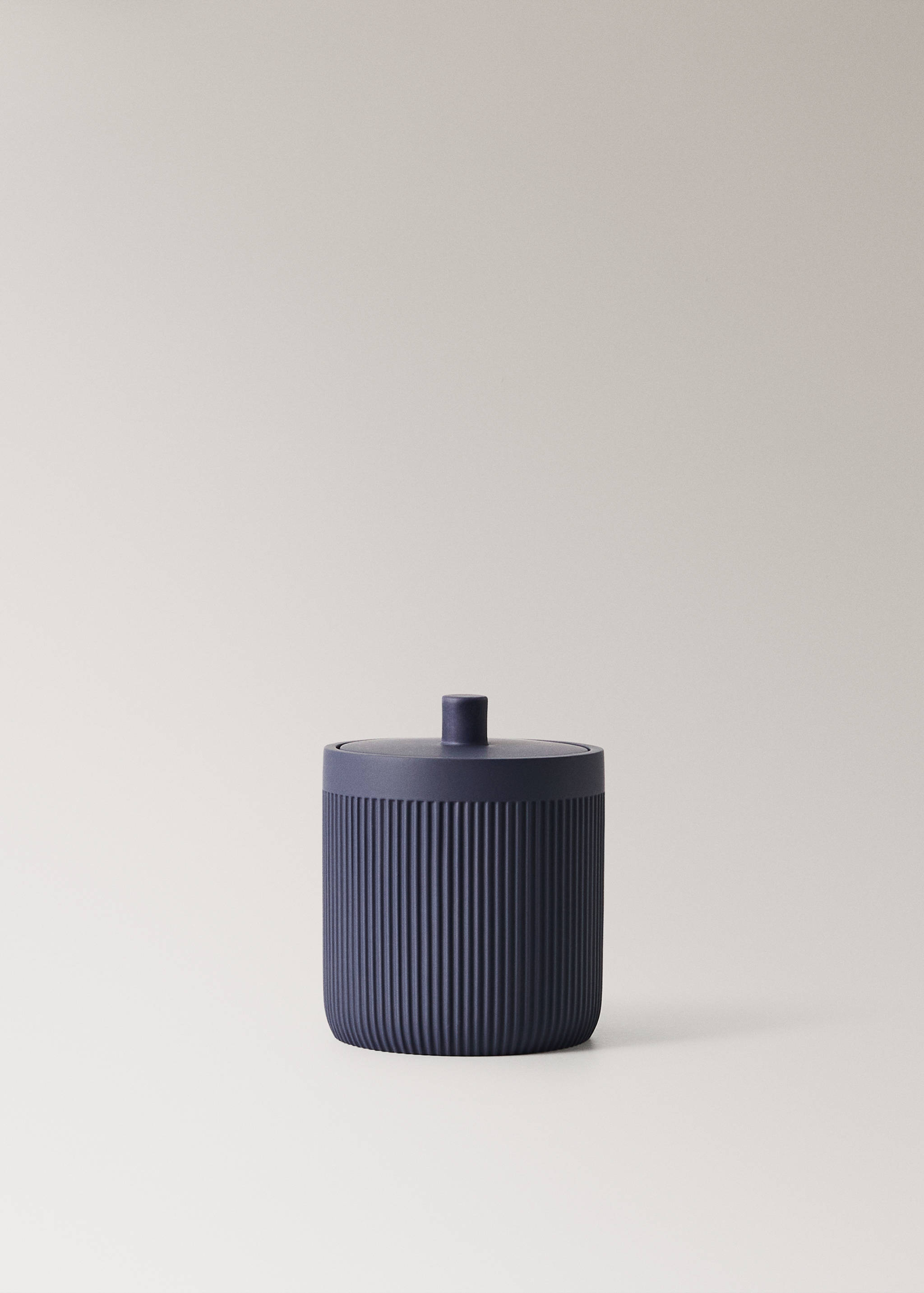 Striped resin bathroom canister - Article without model