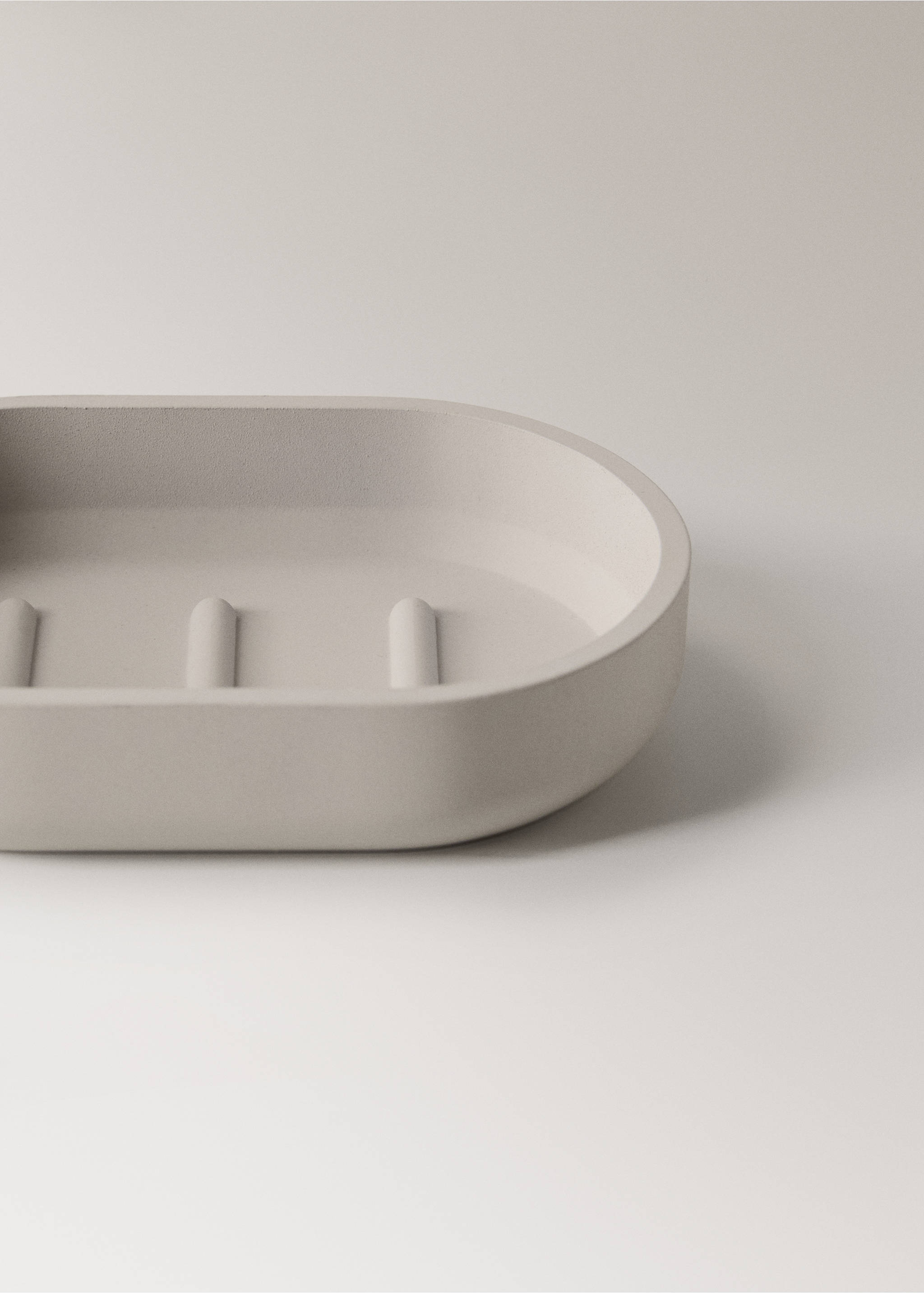 Resin soap dish - Details of the article 1, Ecru. Ref: 37083865-00.
