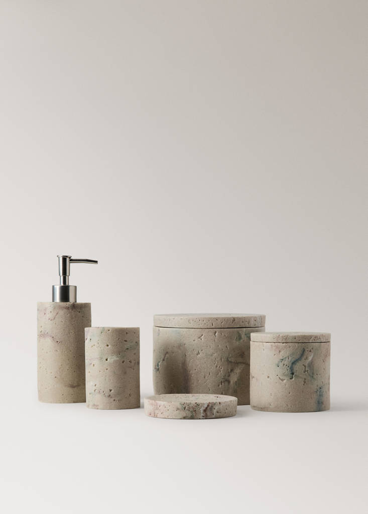 Small travertine-effect resin bathroom jar — Sand