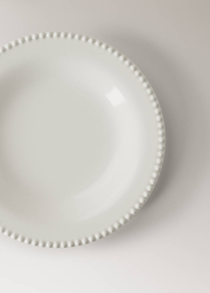 Stoneware dessert plate with decorative decorative edge — White
