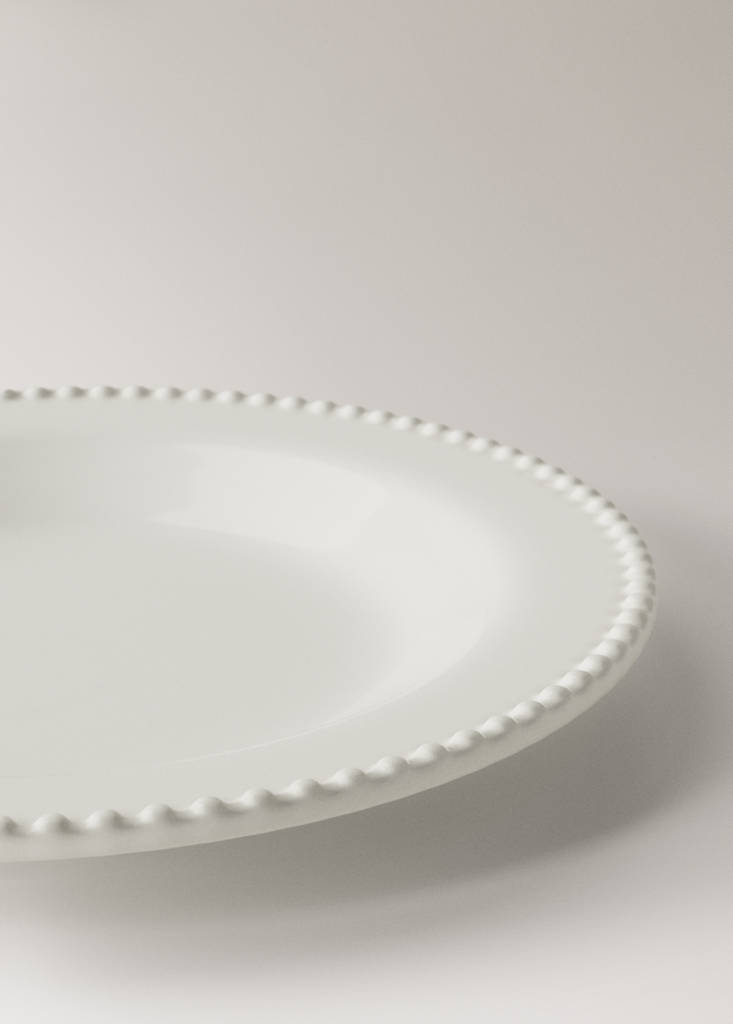 Stoneware dessert plate with decorative decorative edge — White