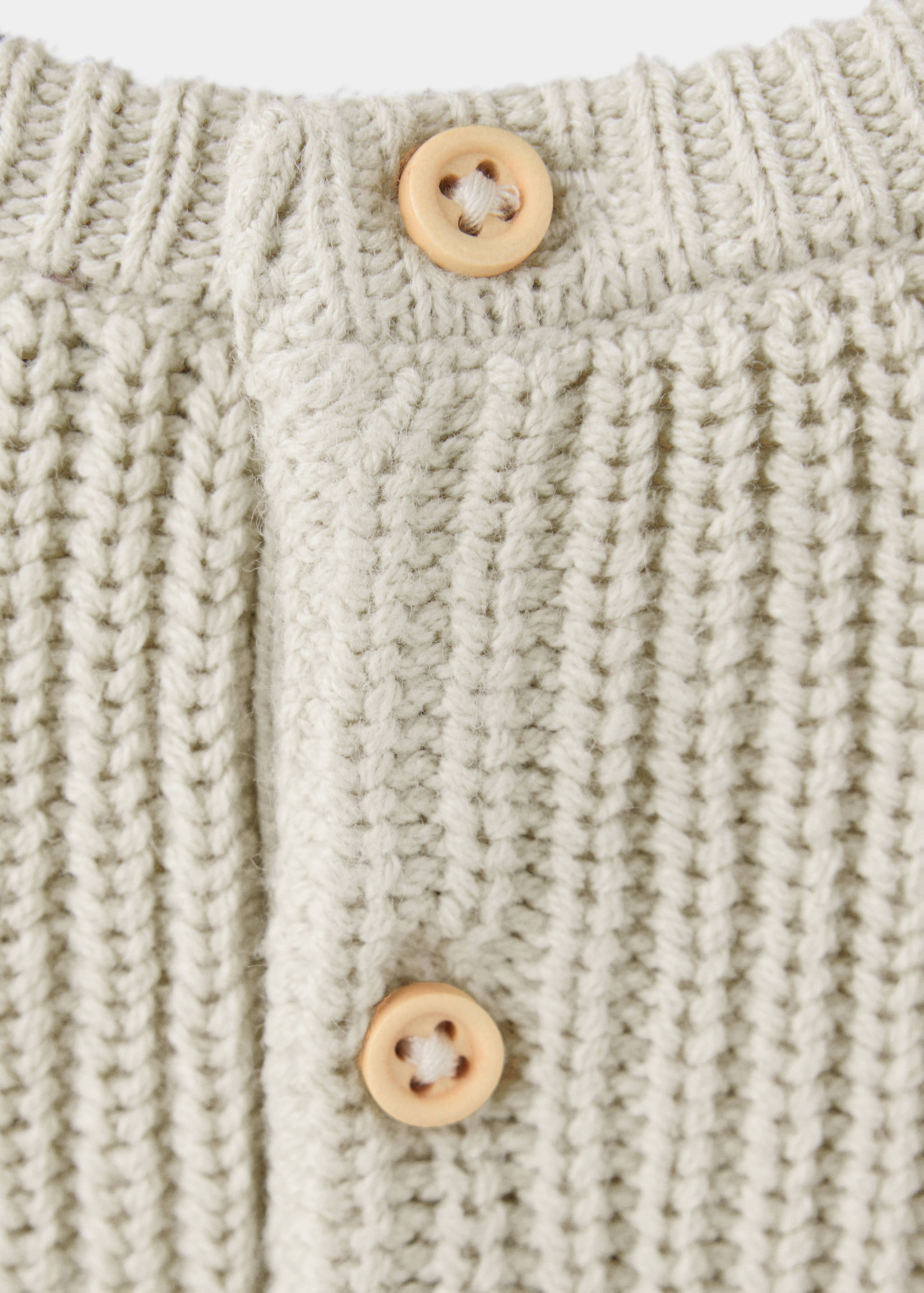 Buttoned knit sweater - Details of the article 0