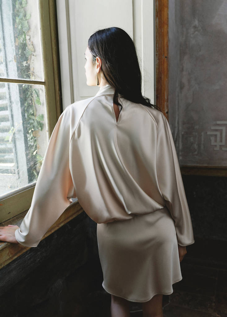 Satin dress with bow — Ecru