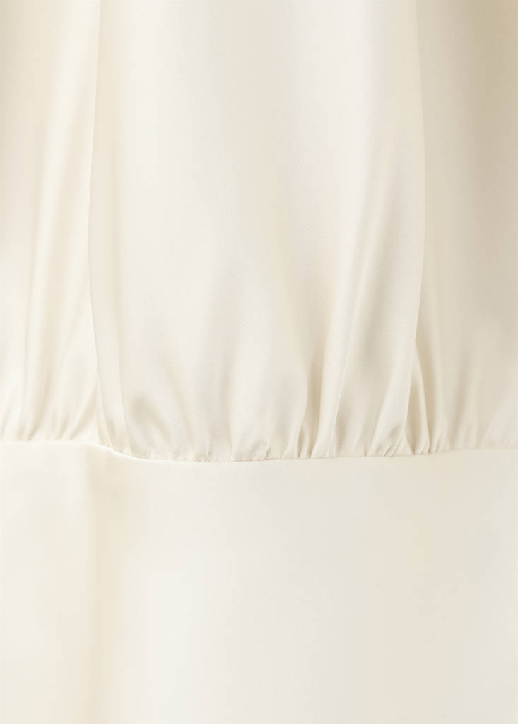 Satin dress with bow — Ecru