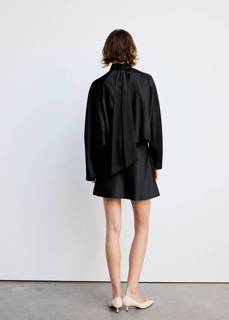 Satin dress with bow — Black
