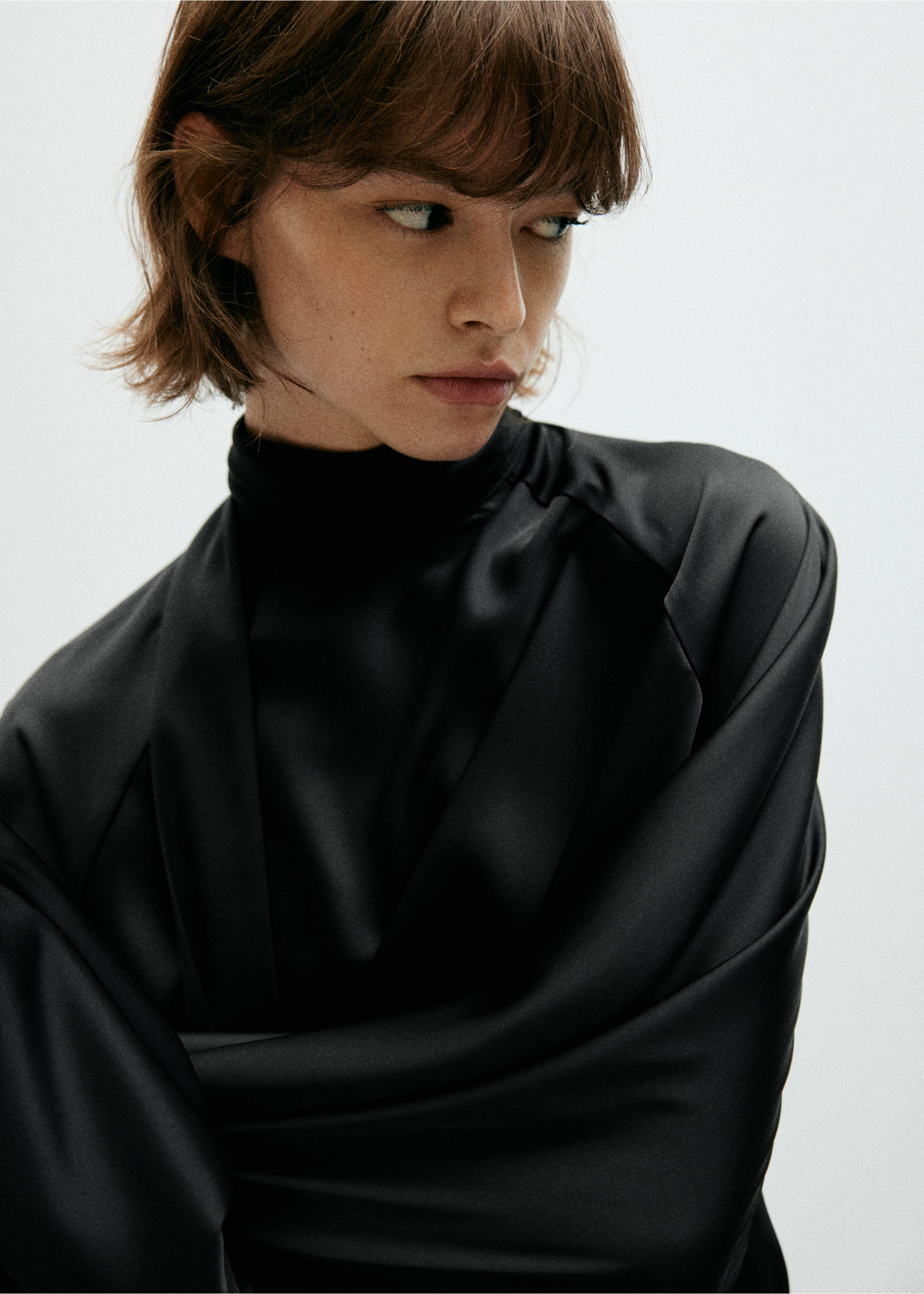 Satin dress with bow - Details of the article 1, Black. Ref: 37083887-00.