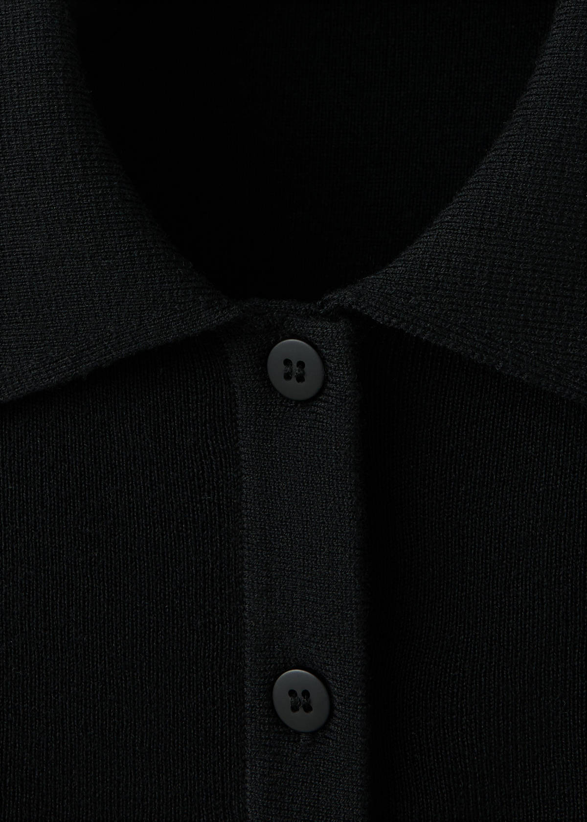 Ribbed polo collar cardigan — Black