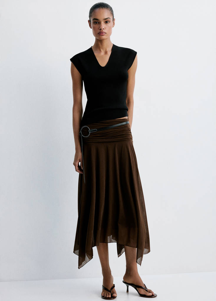 Fine knit V-neck top — Black